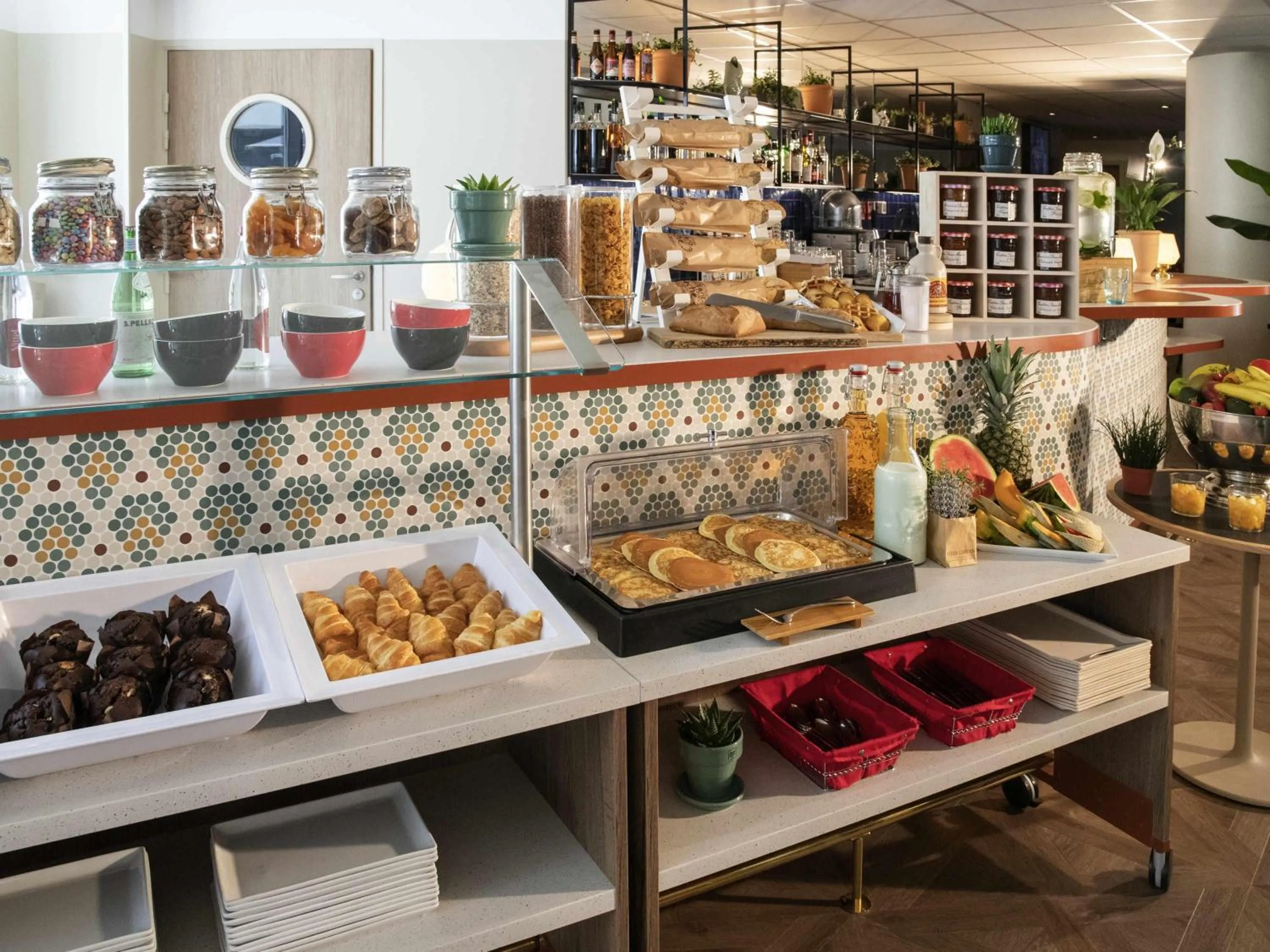 Breakfast in Novotel Suites Nice Airport