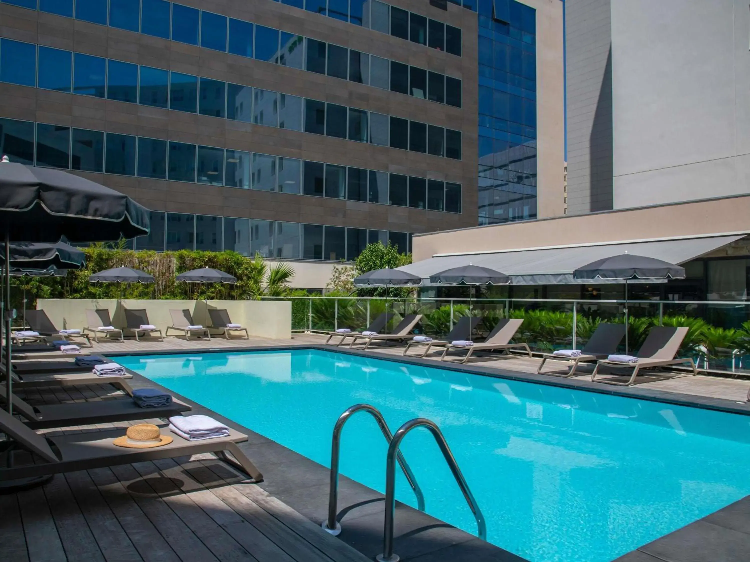 Pool view in Novotel Suites Nice Airport Pool view in Novotel Suites Nice Airport