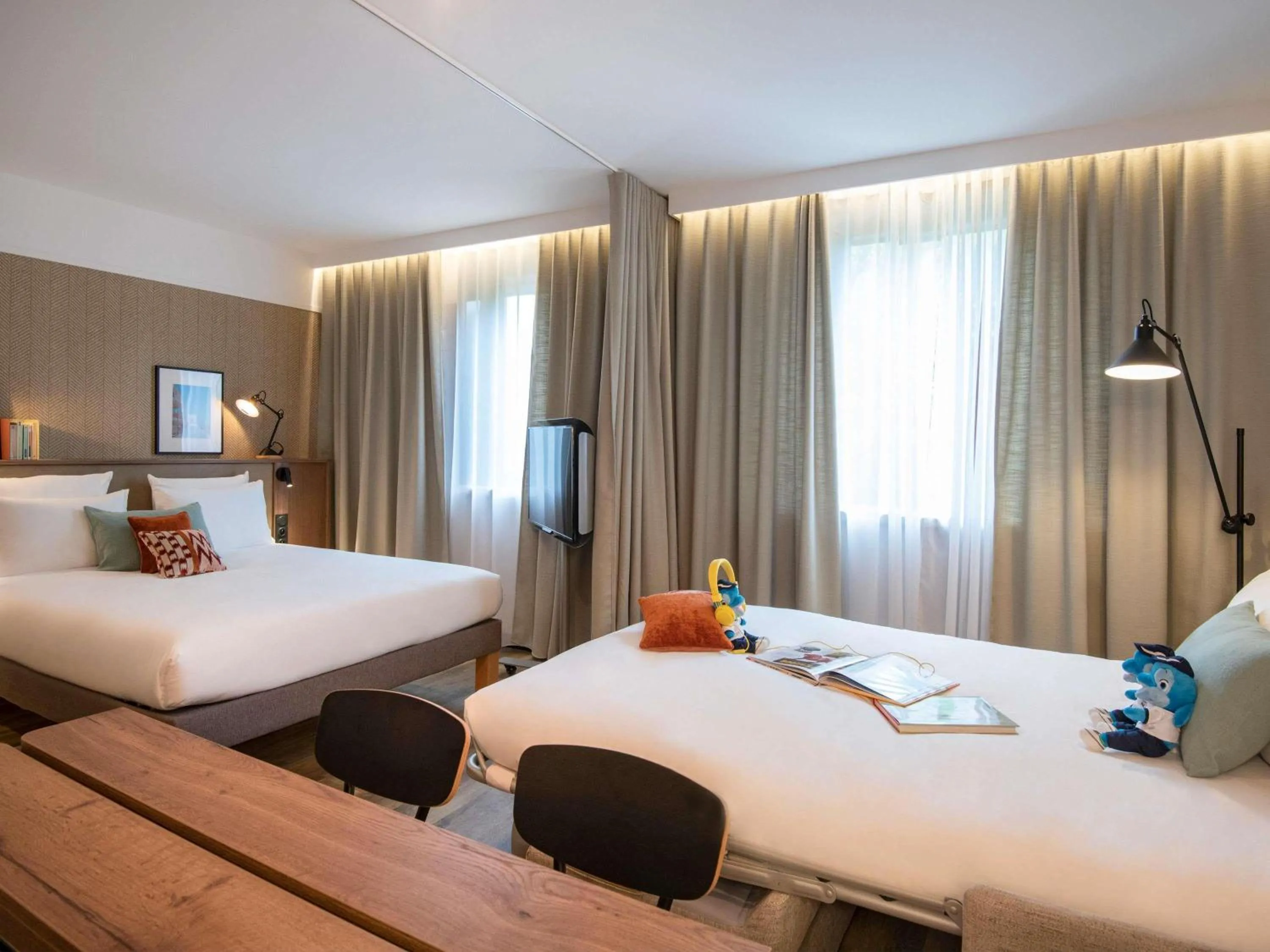 Bedroom, Bed in Novotel Suites Nice Airport