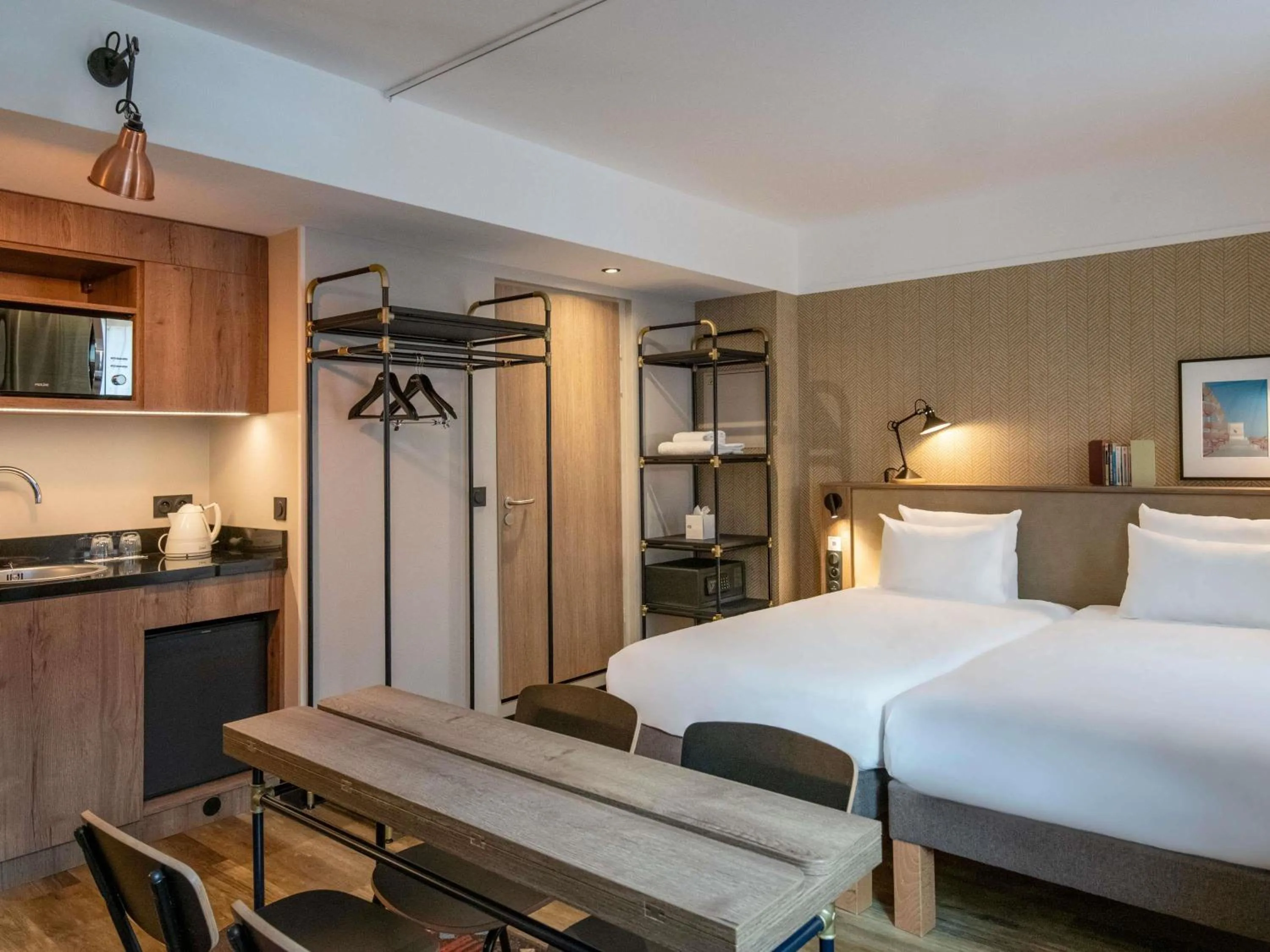 Bedroom, Bed in Novotel Suites Nice Airport