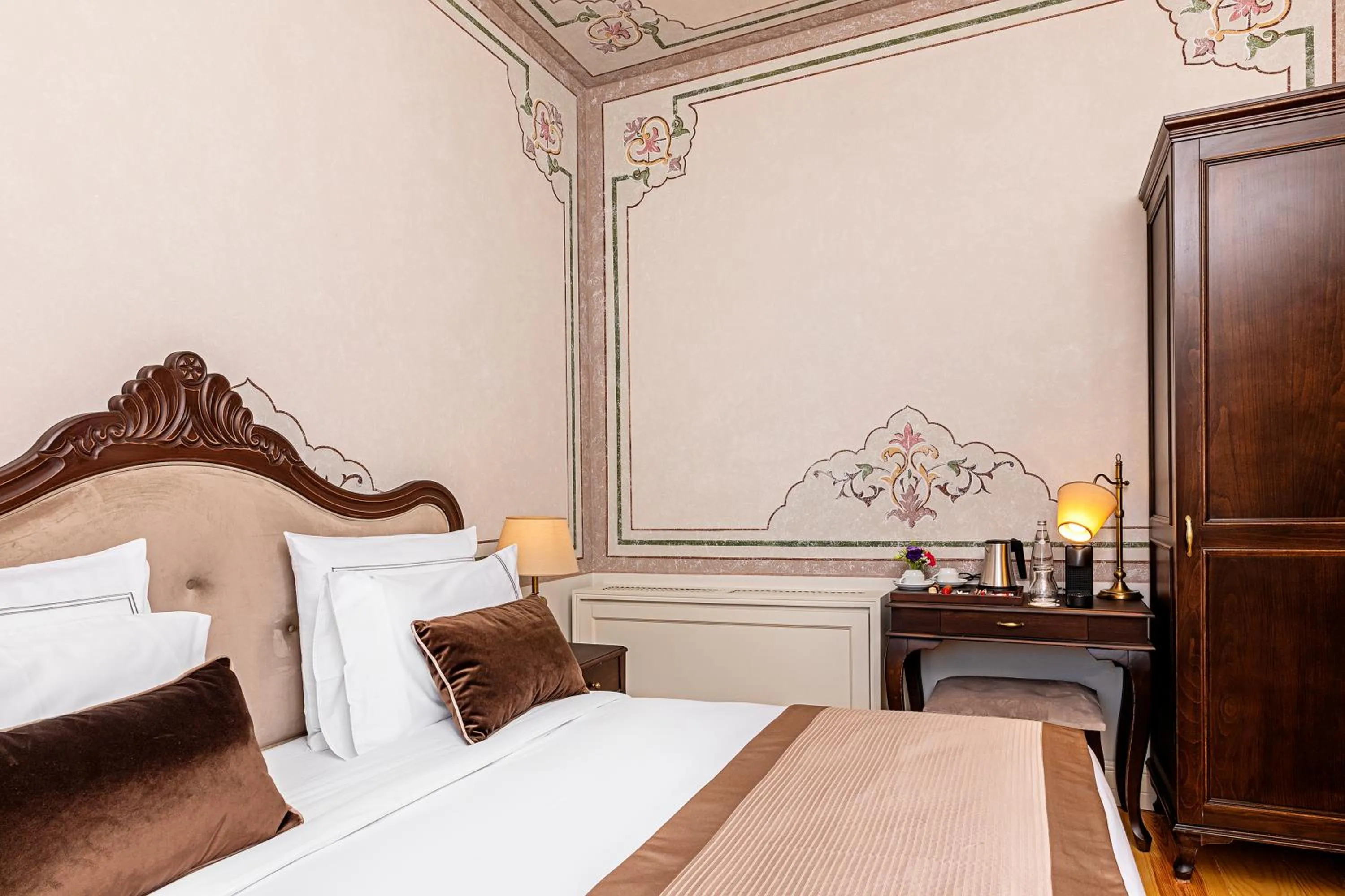 Bed in Meroddi Barnathan Hotel