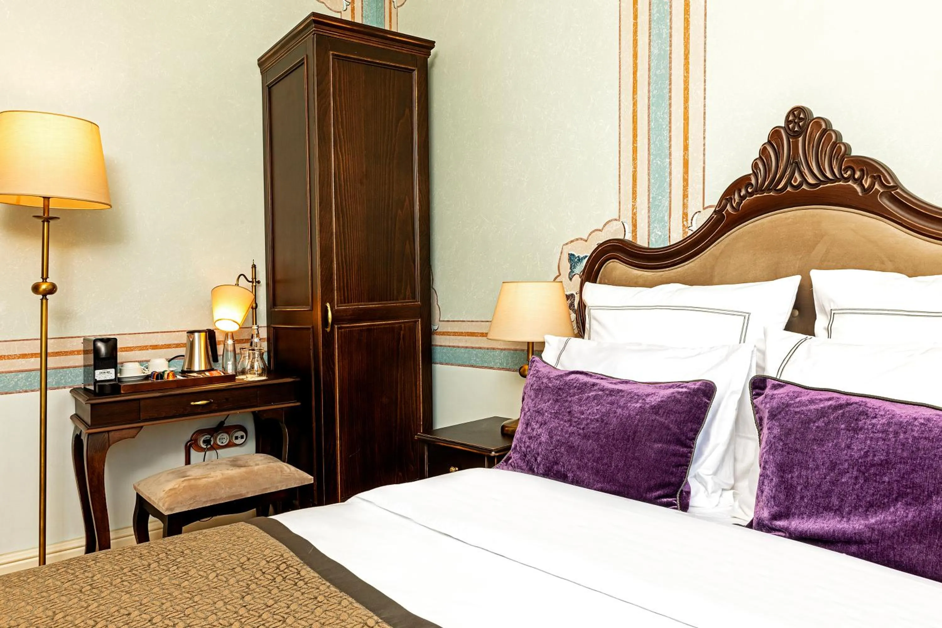 Bed in Meroddi Barnathan Hotel