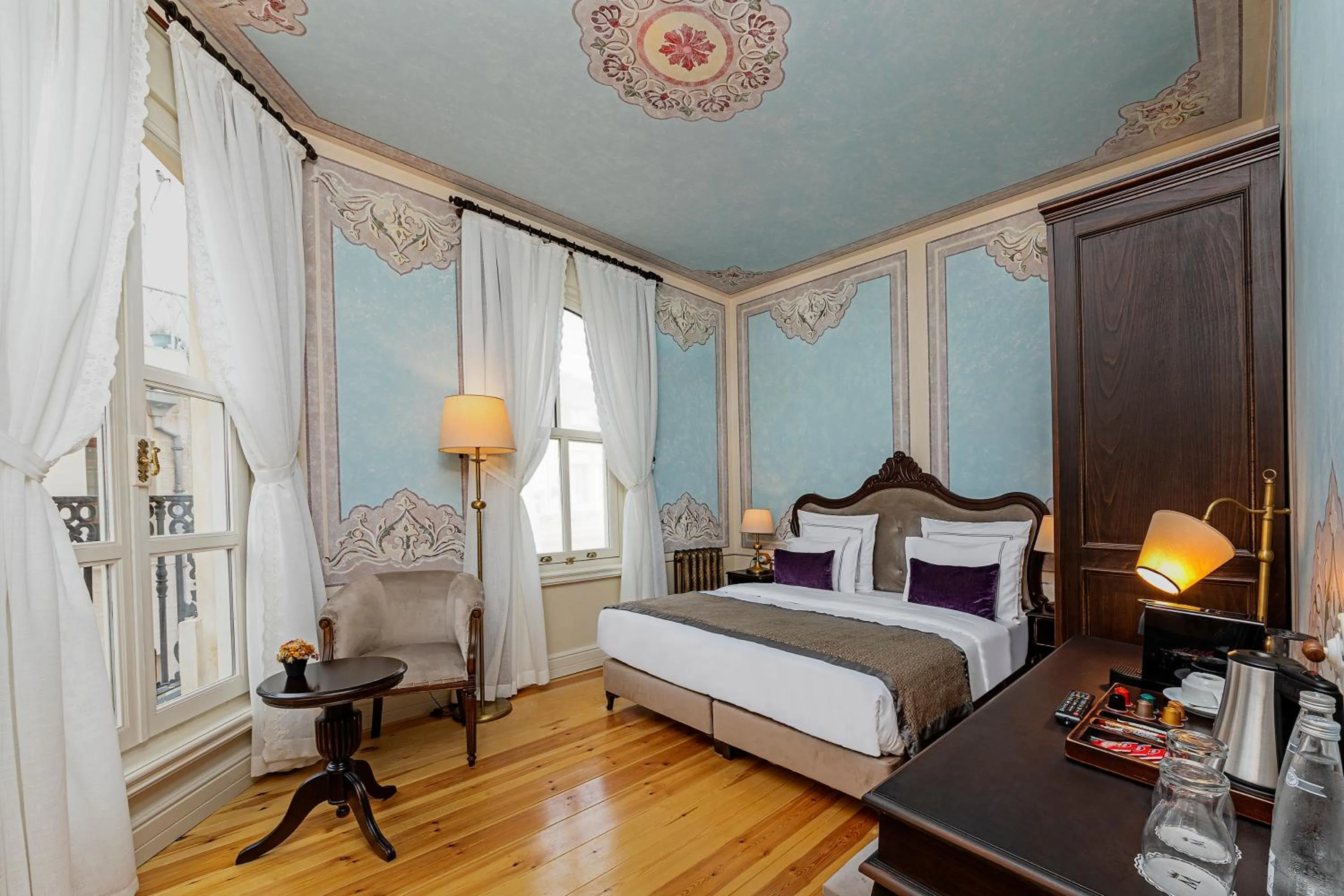 Bed in Meroddi Barnathan Hotel