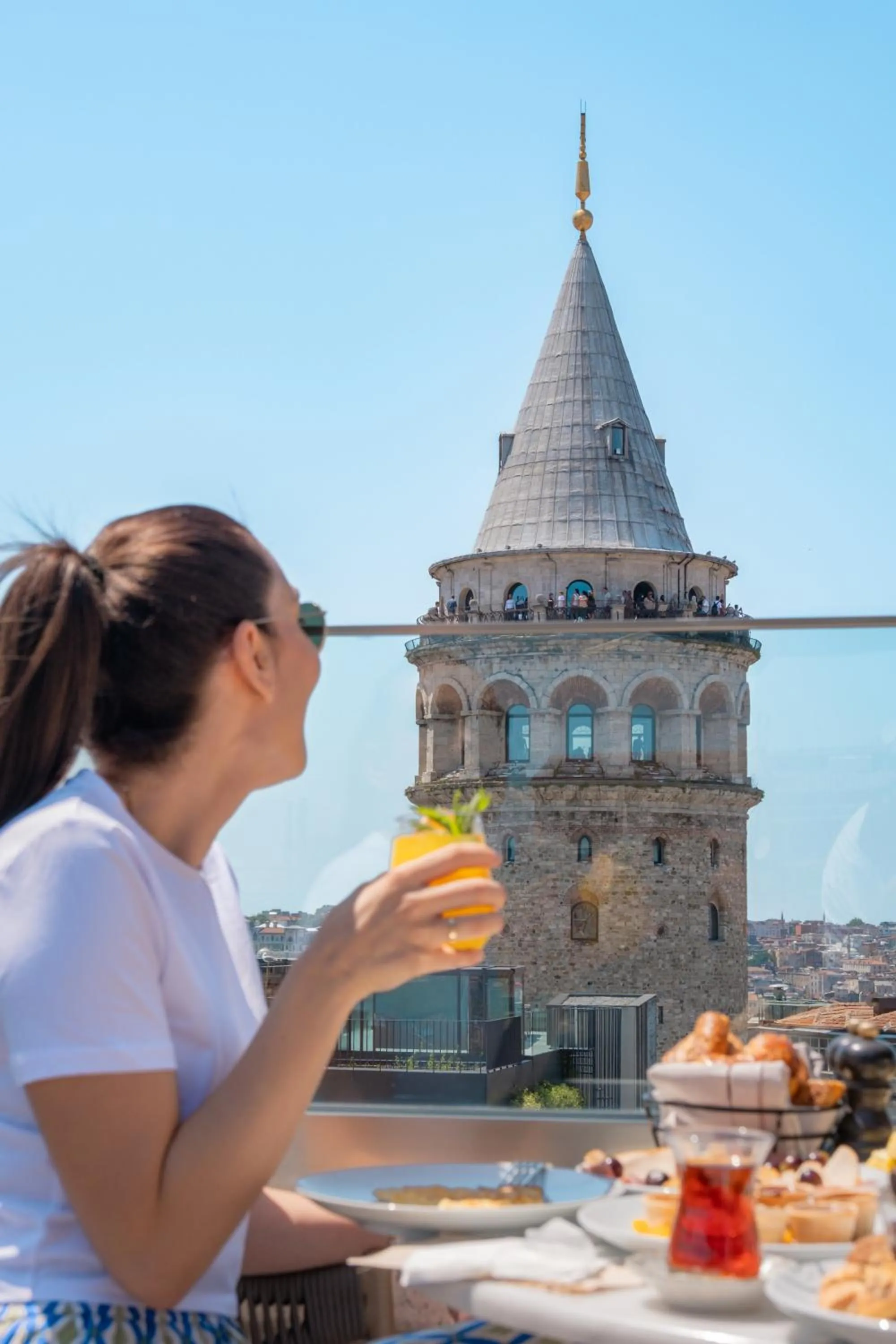 Restaurant/places to eat in Meroddi Barnathan Hotel