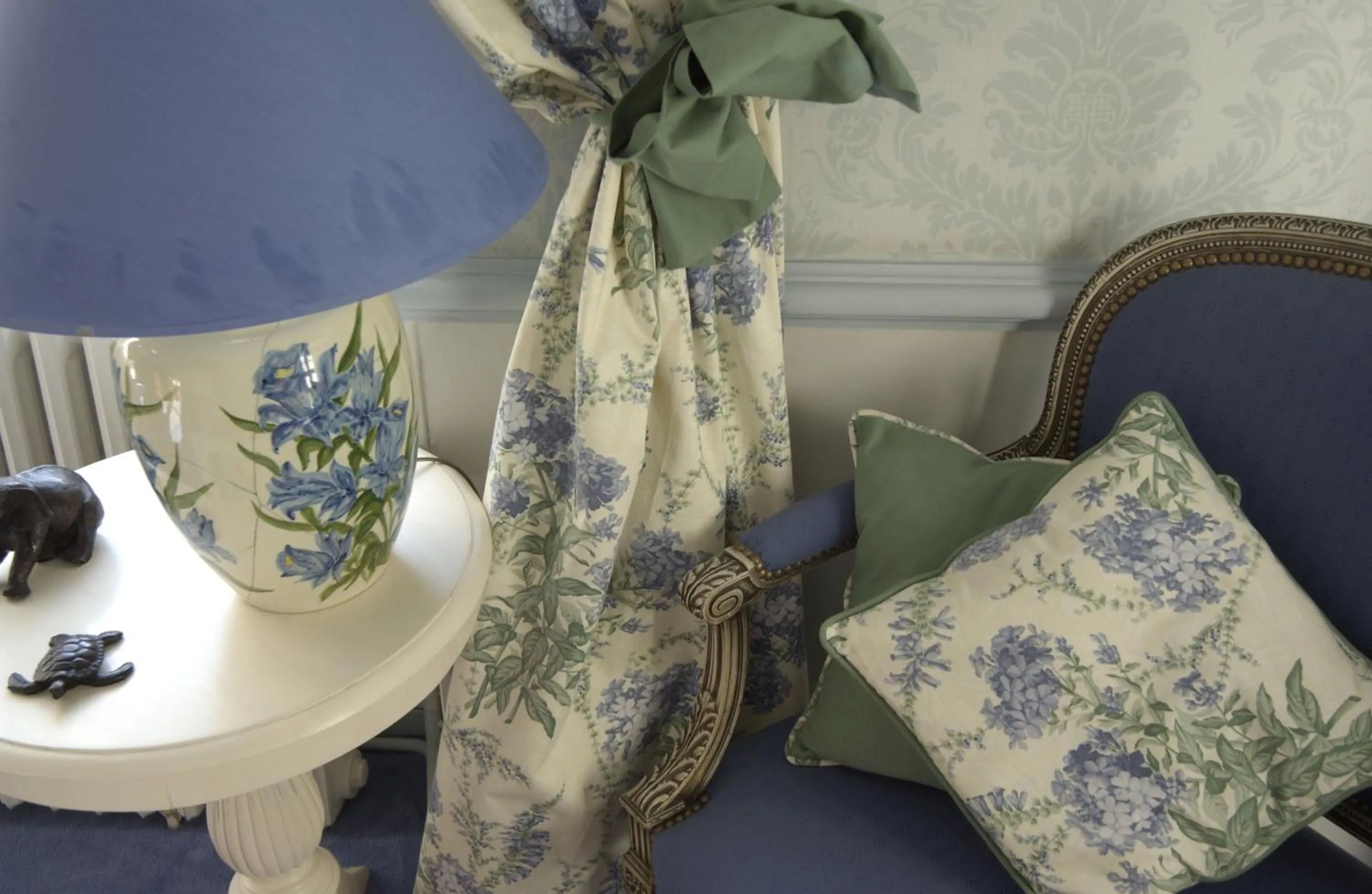 Decorative detail in Malouinière Le Valmarin