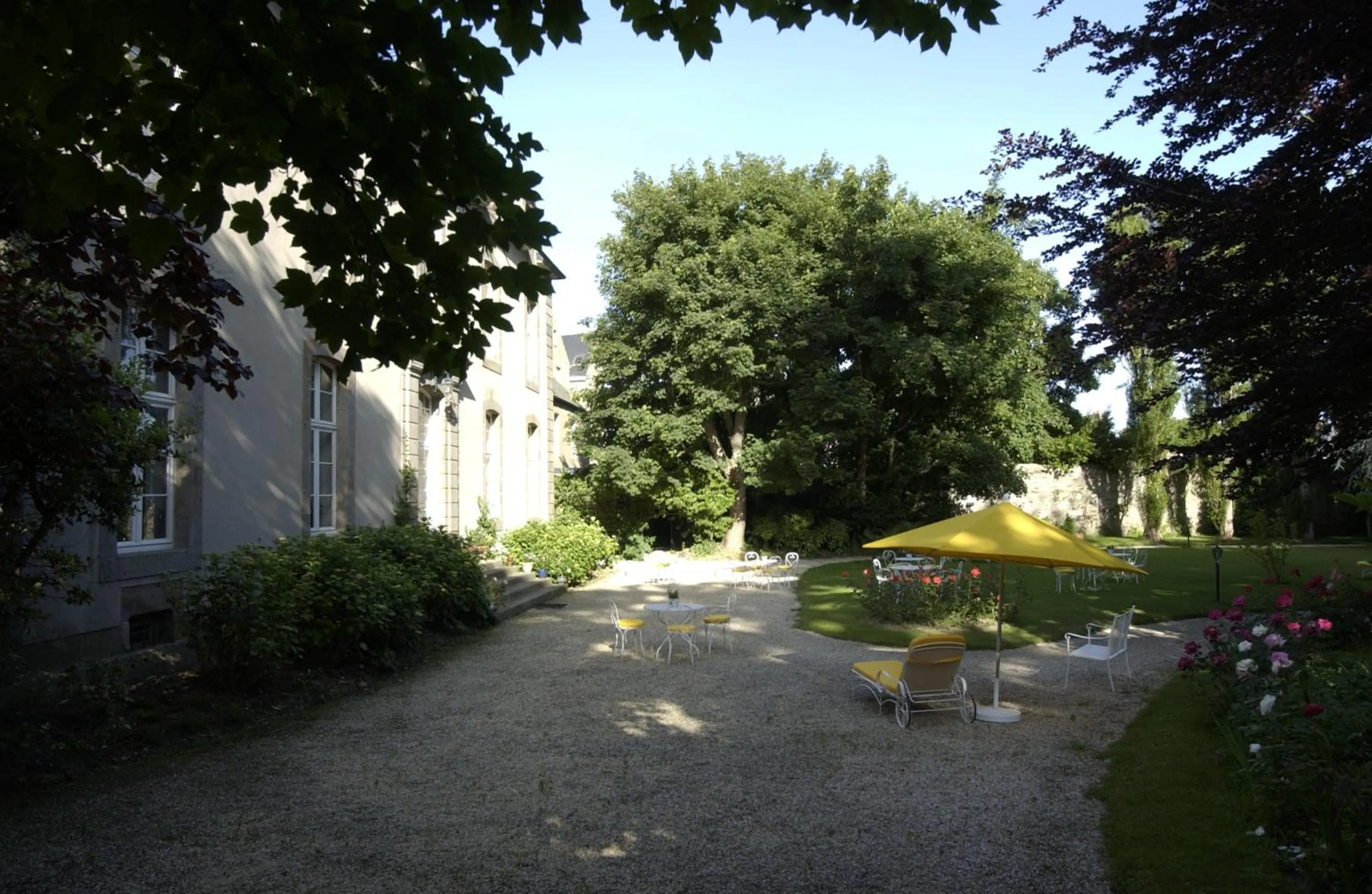Garden in Malouinière Le Valmarin