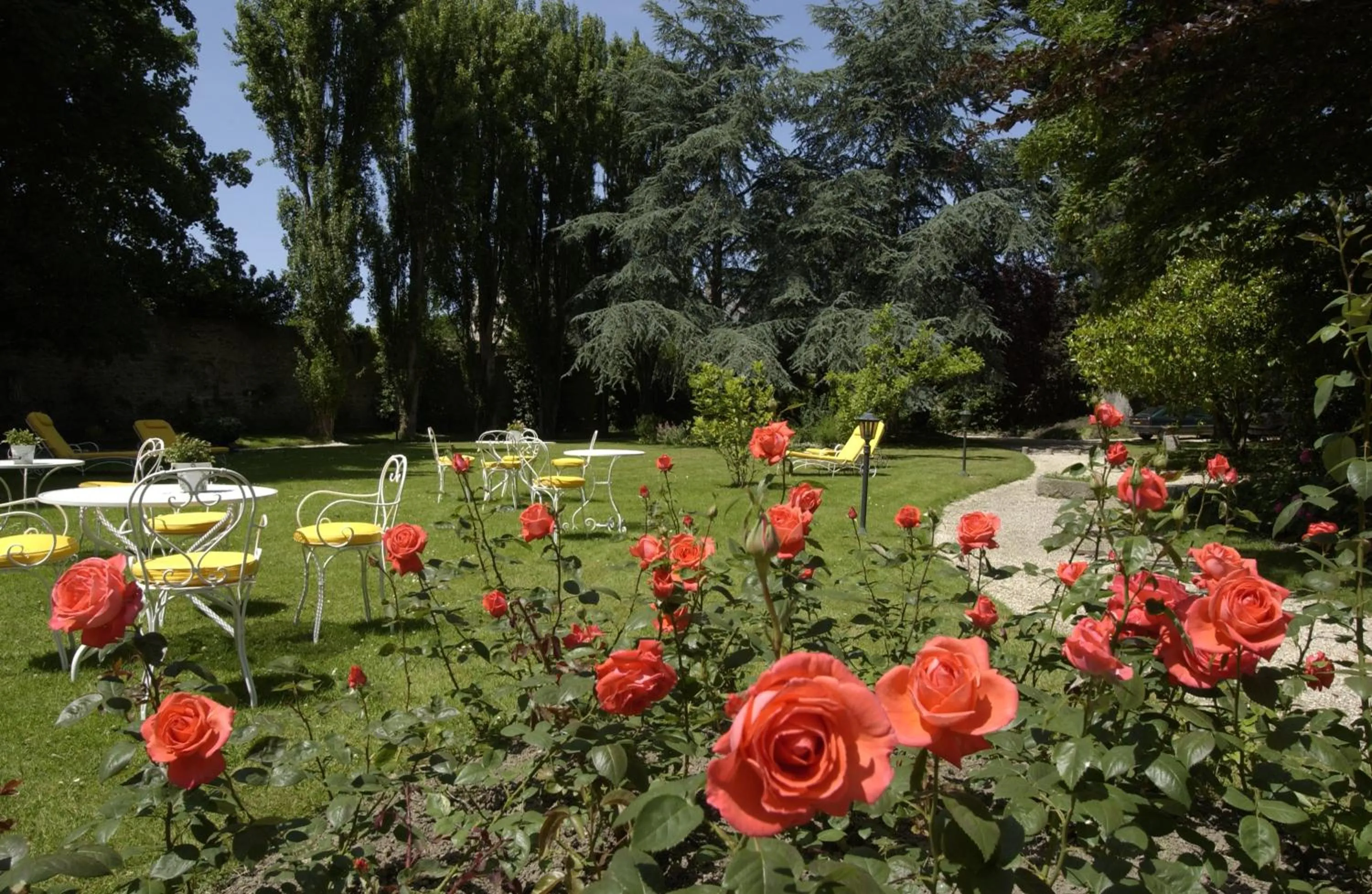 Garden in Malouinière Le Valmarin