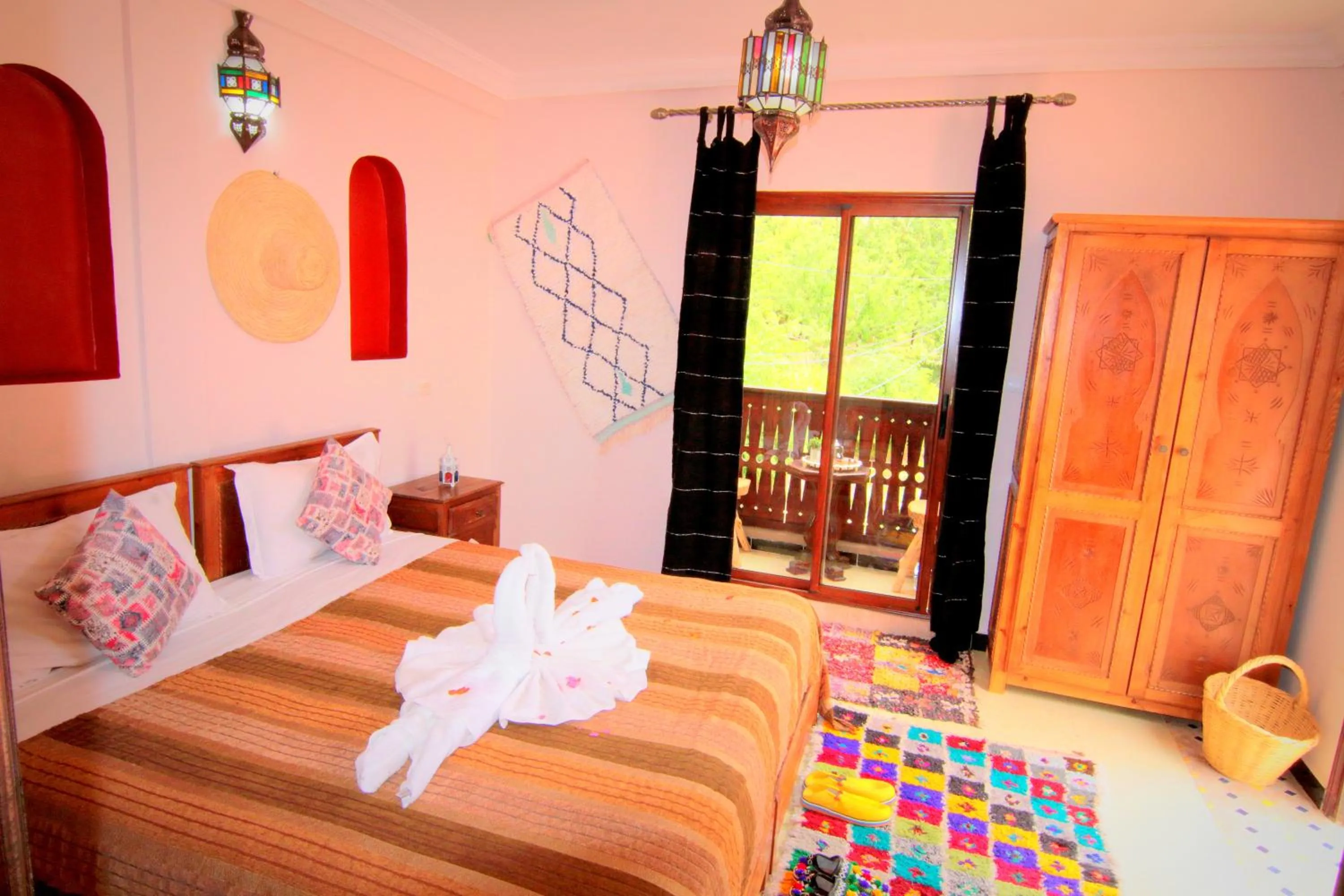 Bedroom, Bed in Jnane Karma