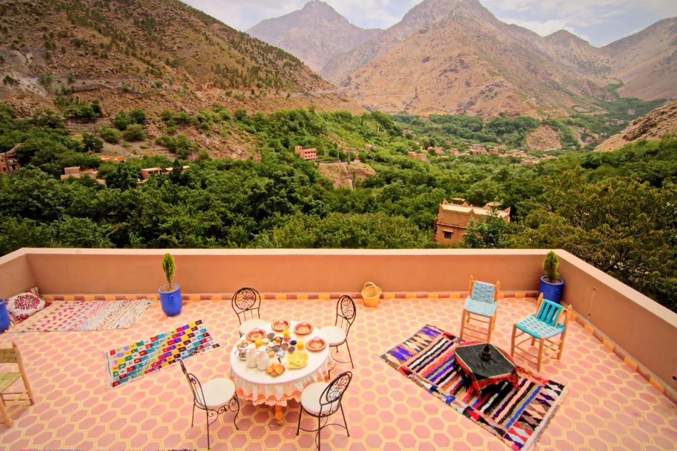 Restaurant/places to eat in Jnane Karma