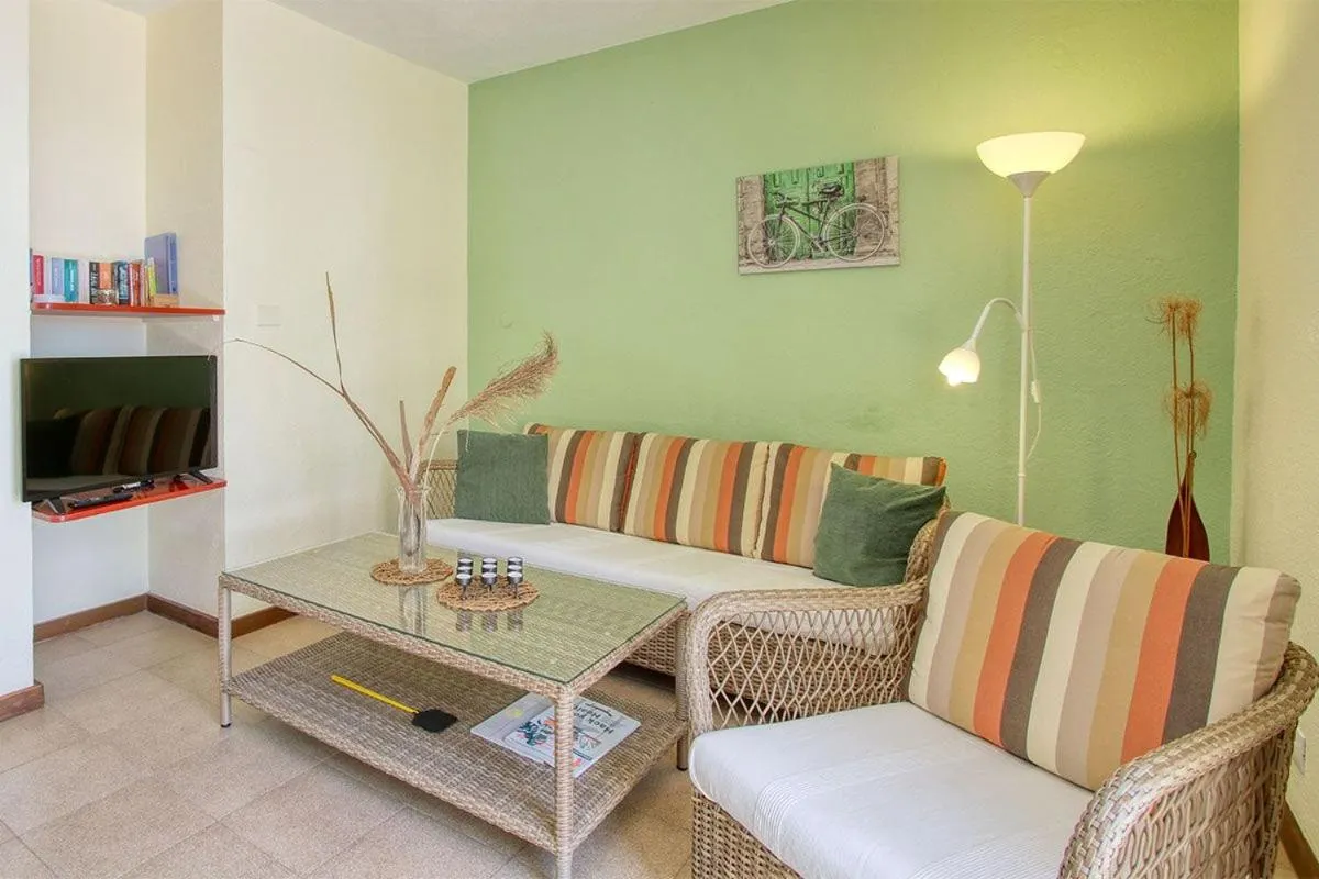 Living room in Bungalow Moijama el Drago
