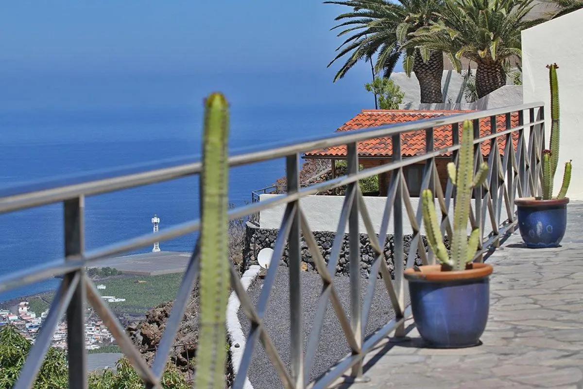 Balcony/Terrace in Bungalow Moijama el Drago