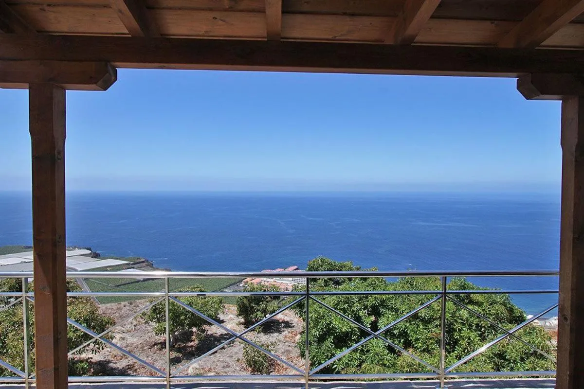 Balcony/Terrace in Bungalow Moijama el Drago