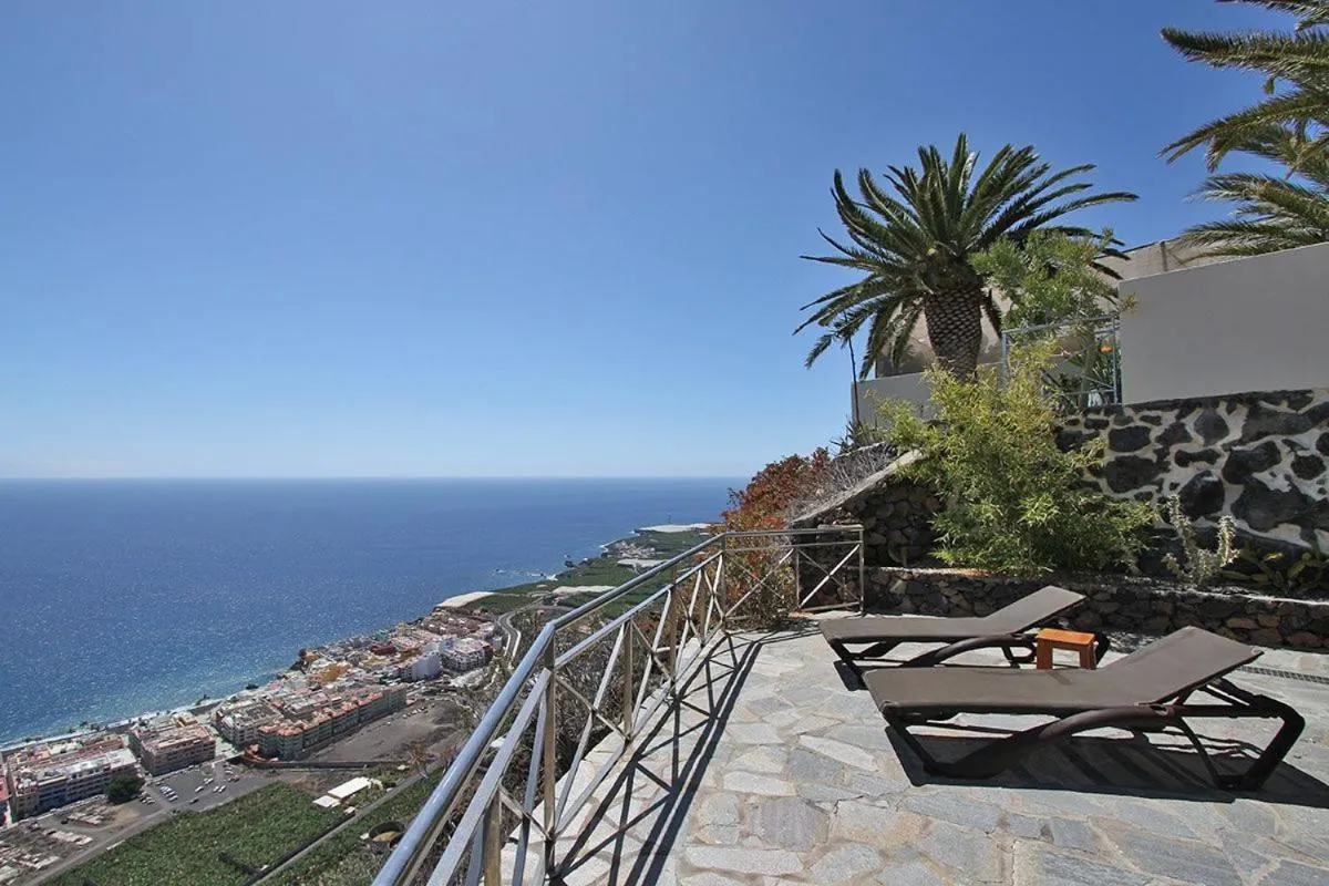 Balcony/Terrace in Bungalow Moijama el Drago