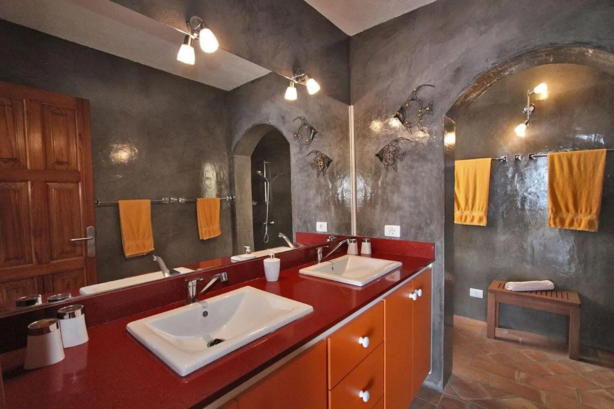 Toilet in Bungalow Moijama el Drago