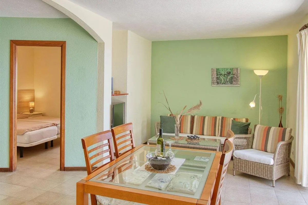 Living room, Bed in Bungalow Moijama el Drago