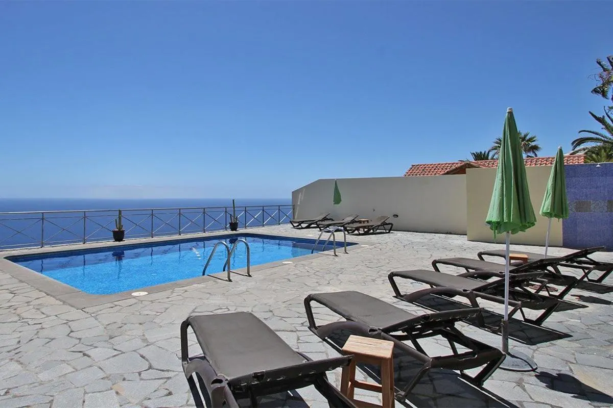 Swimming pool in Bungalow Moijama el Drago