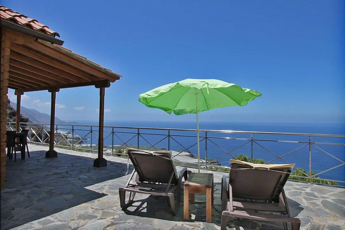 Balcony/Terrace in Bungalow Moijama el Drago