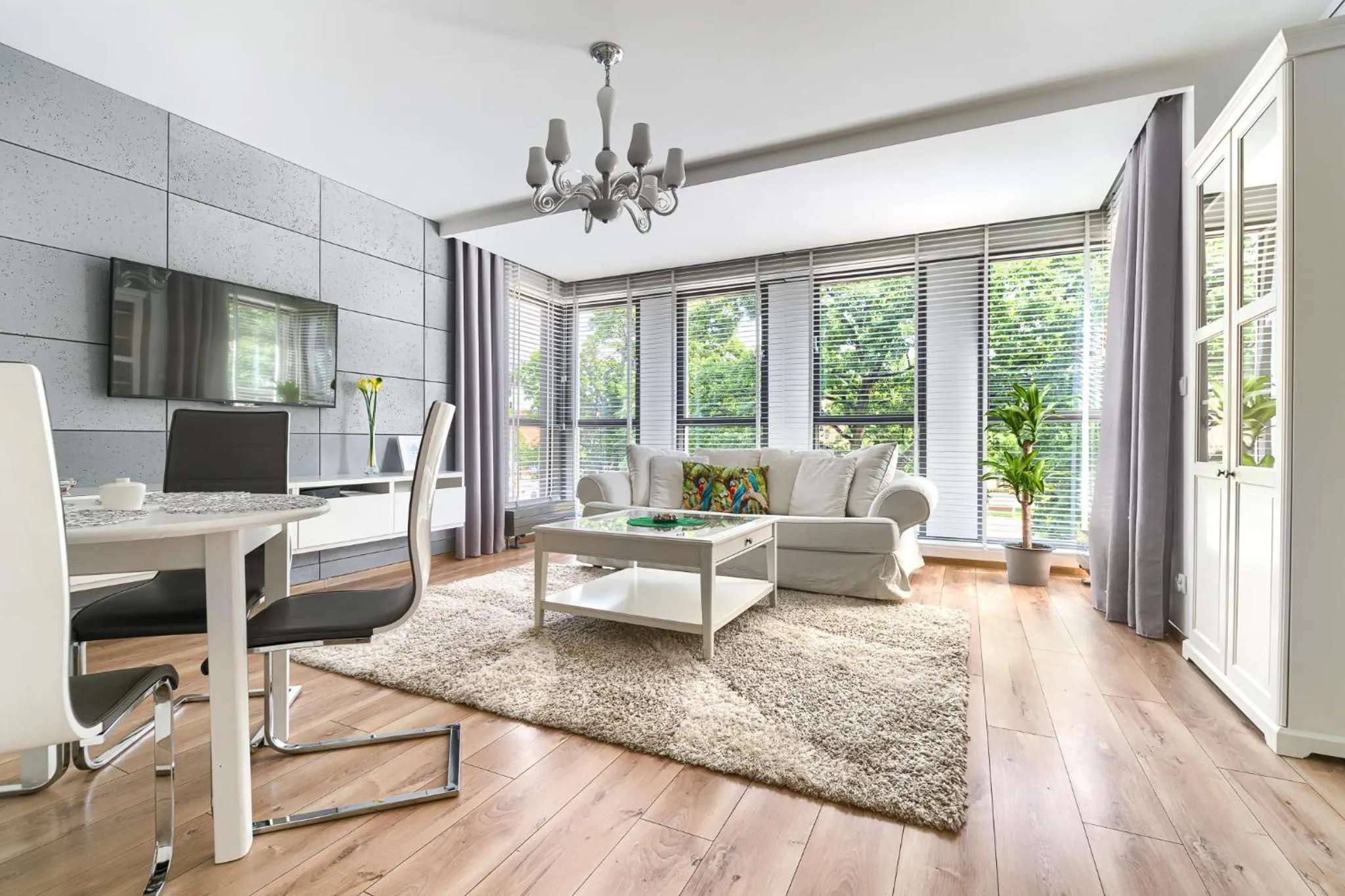 TV and multimedia in MARGI Eclipse Apartament COMFY AND BEAUTI