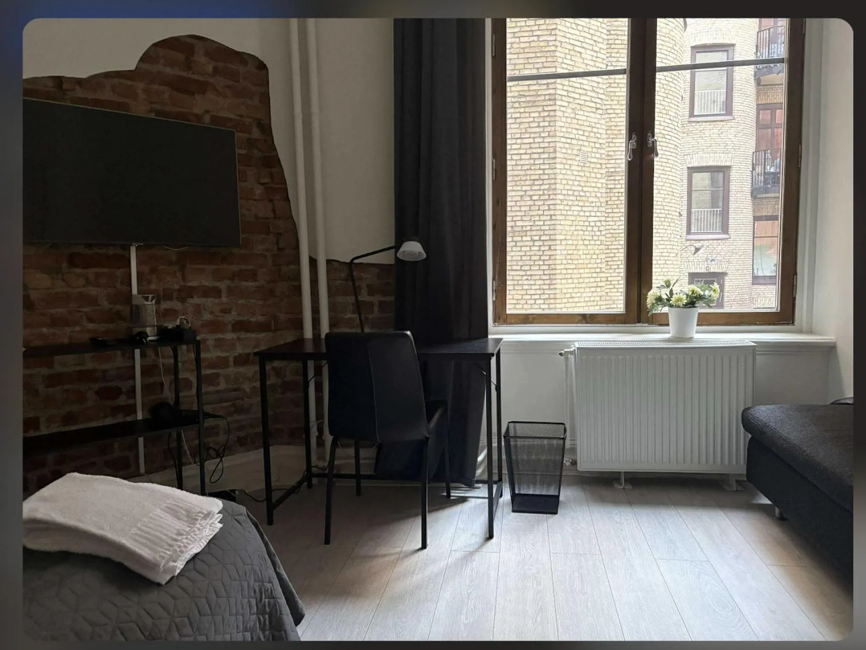 Photo of the whole room in Hotel Lemonade