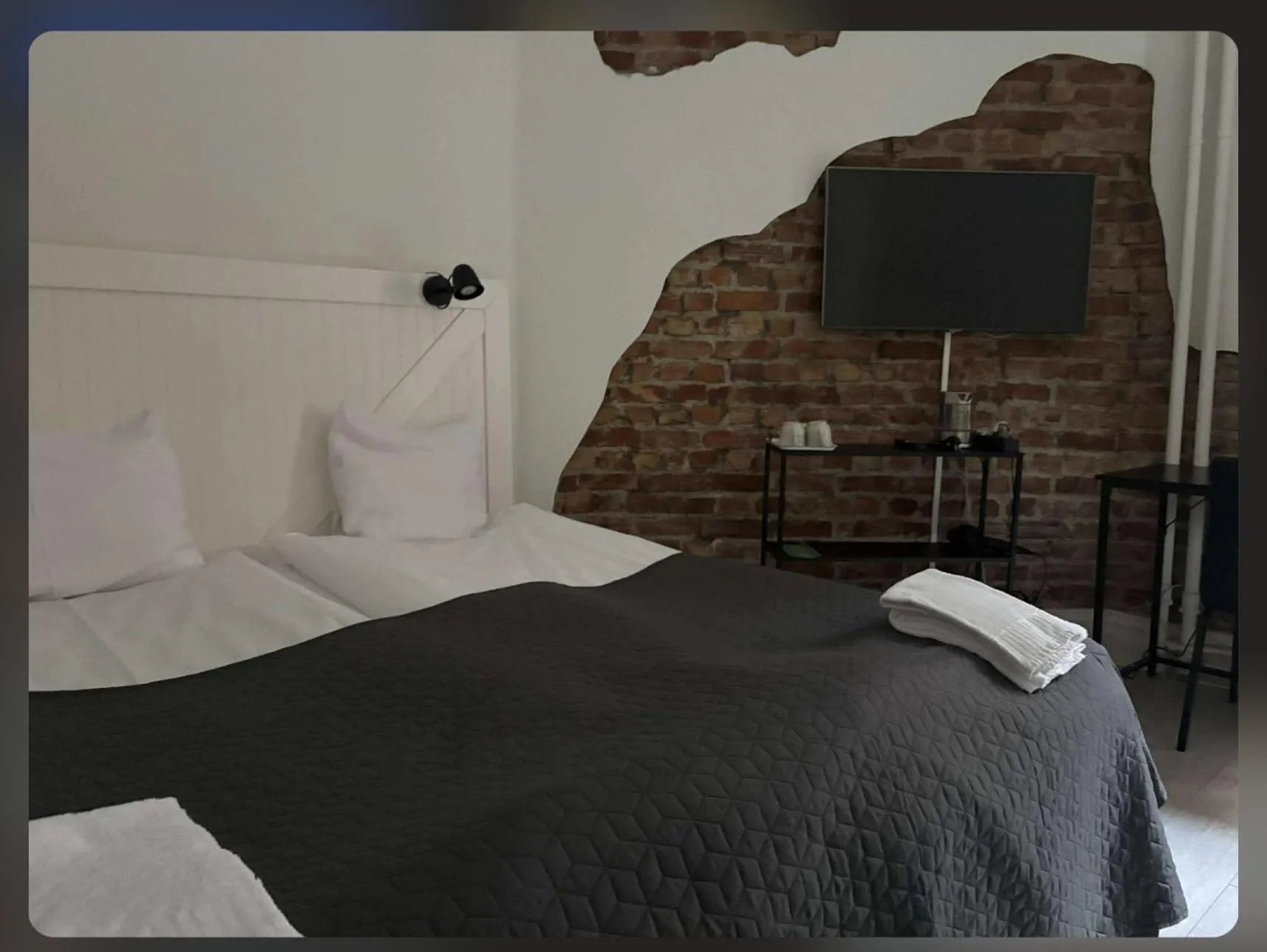 Photo of the whole room, Bed in Hotel Lemonade