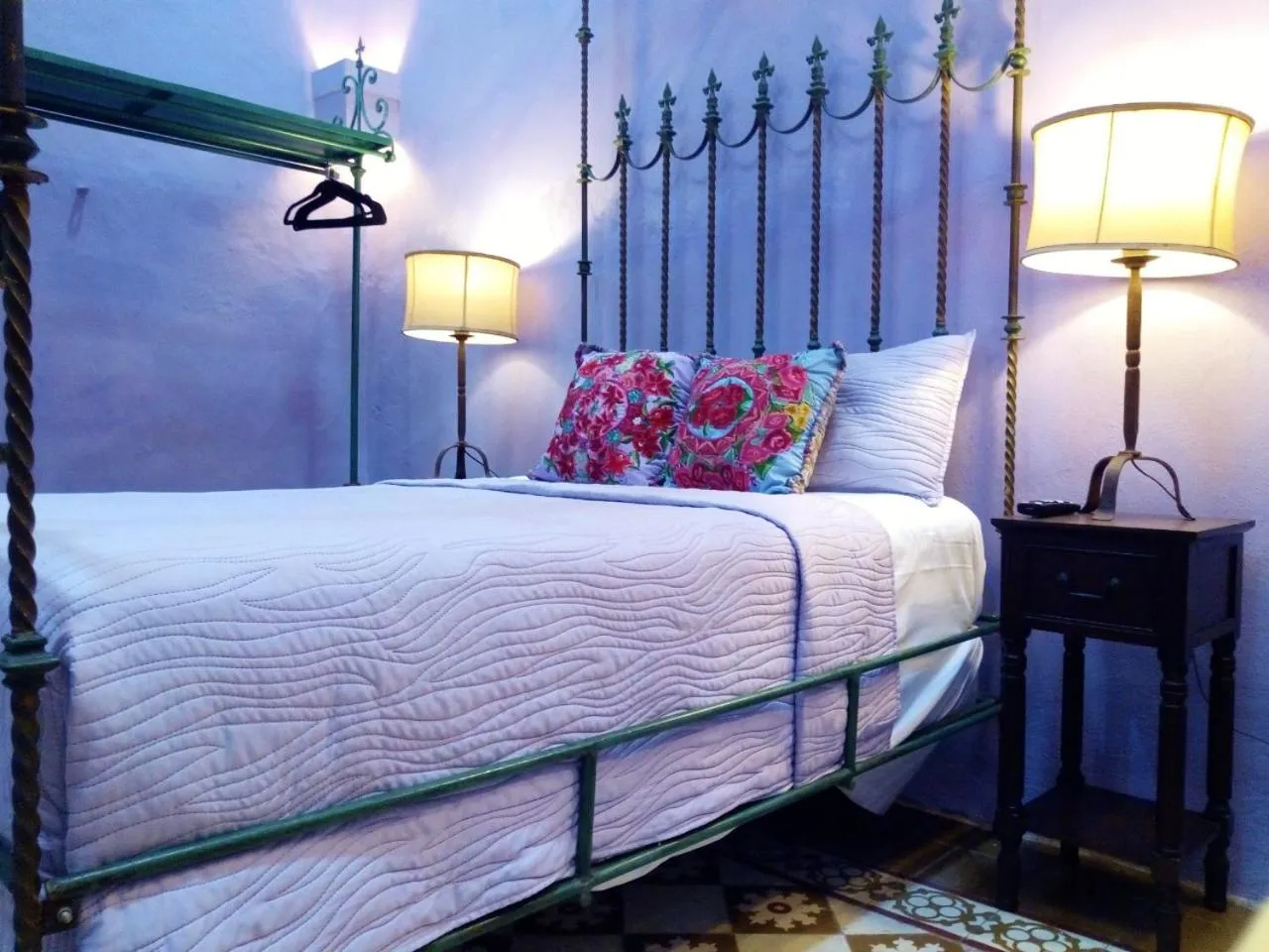 Bed in Catrina & Diego