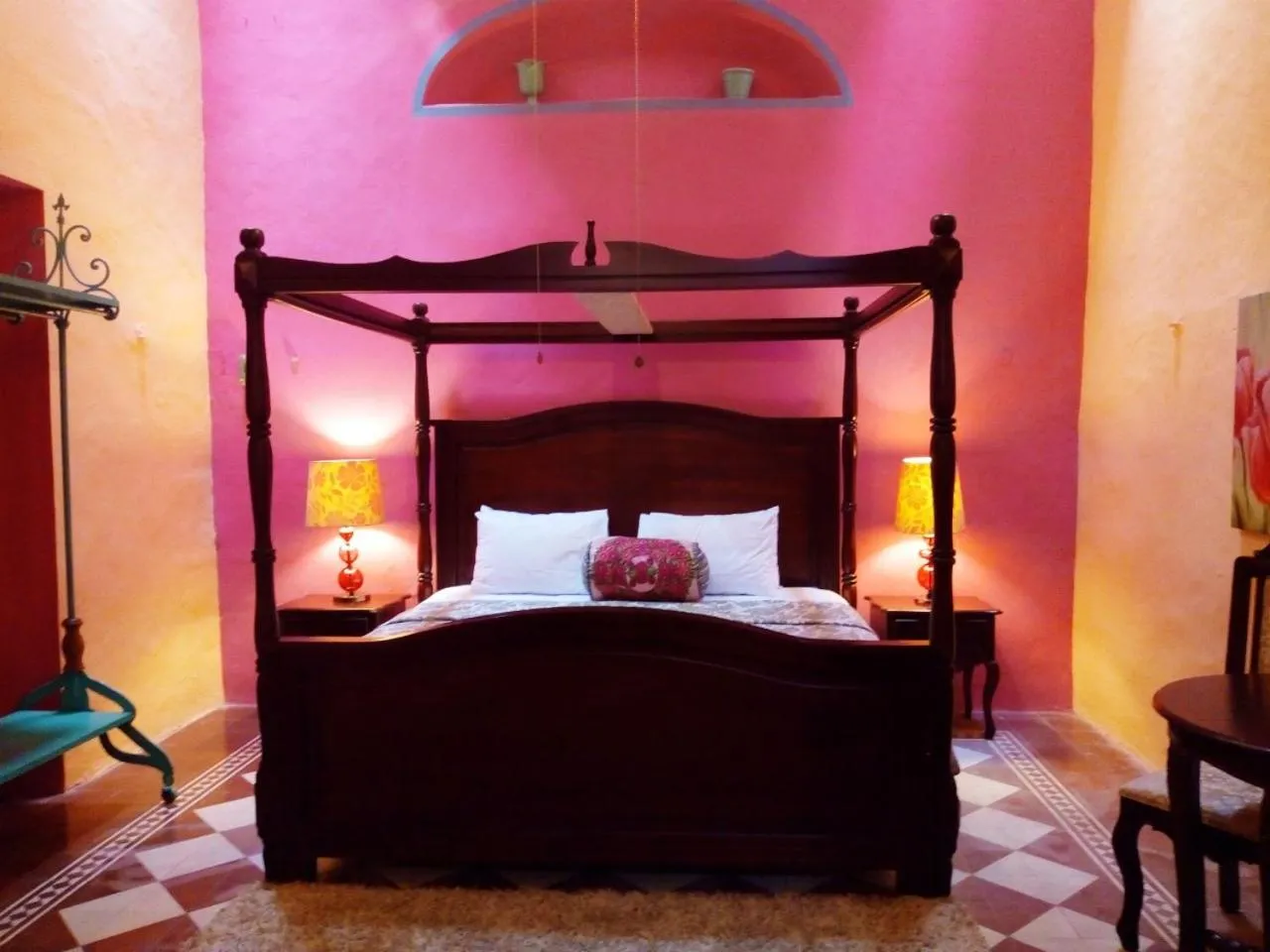 Bed in Catrina & Diego