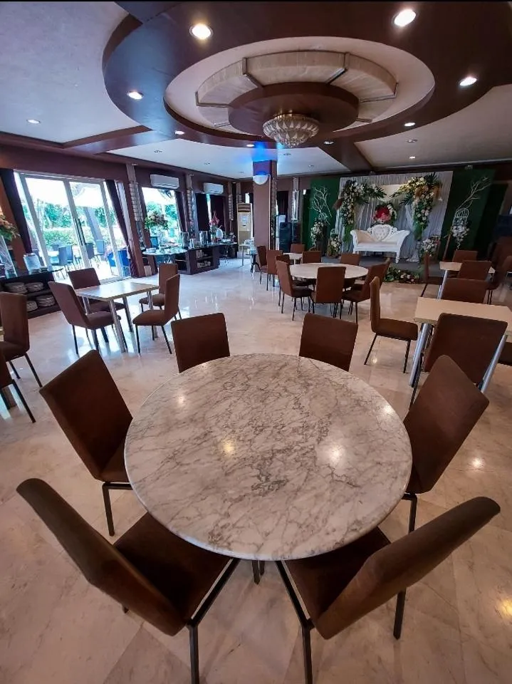 Country Heritage Hotel