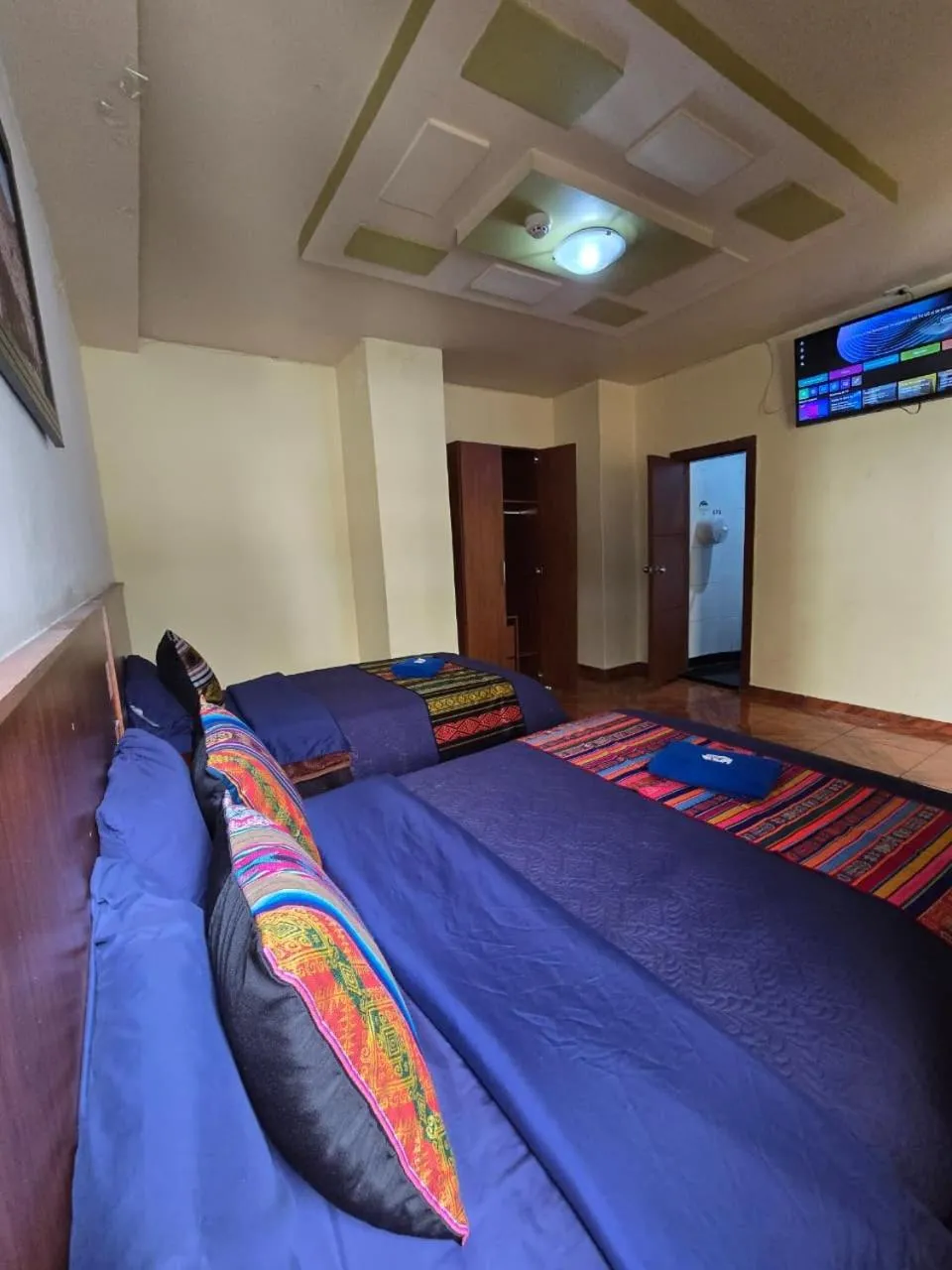 Double Room with Two Double Beds in Hostal History