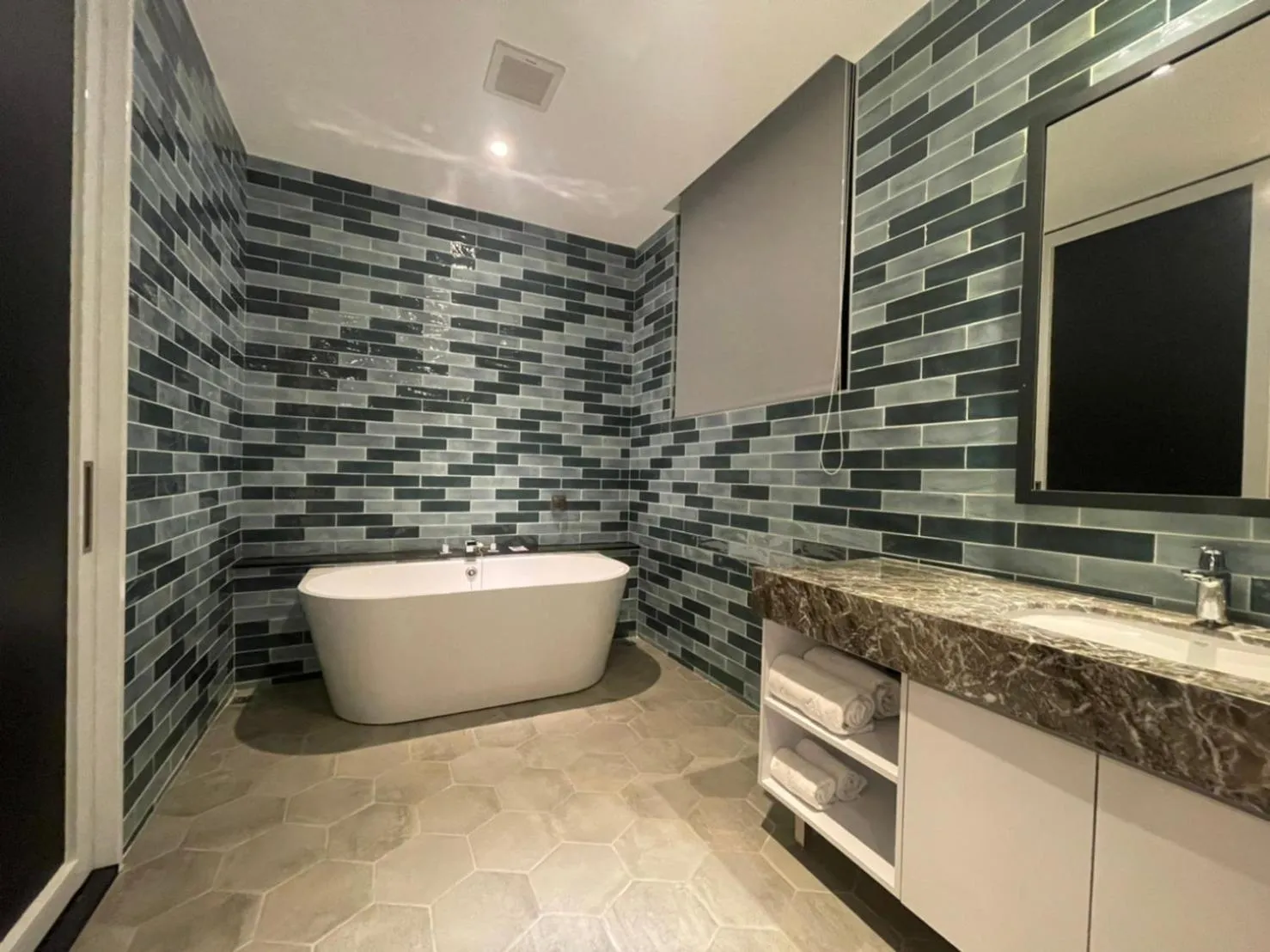 Bathroom in Motel Lin