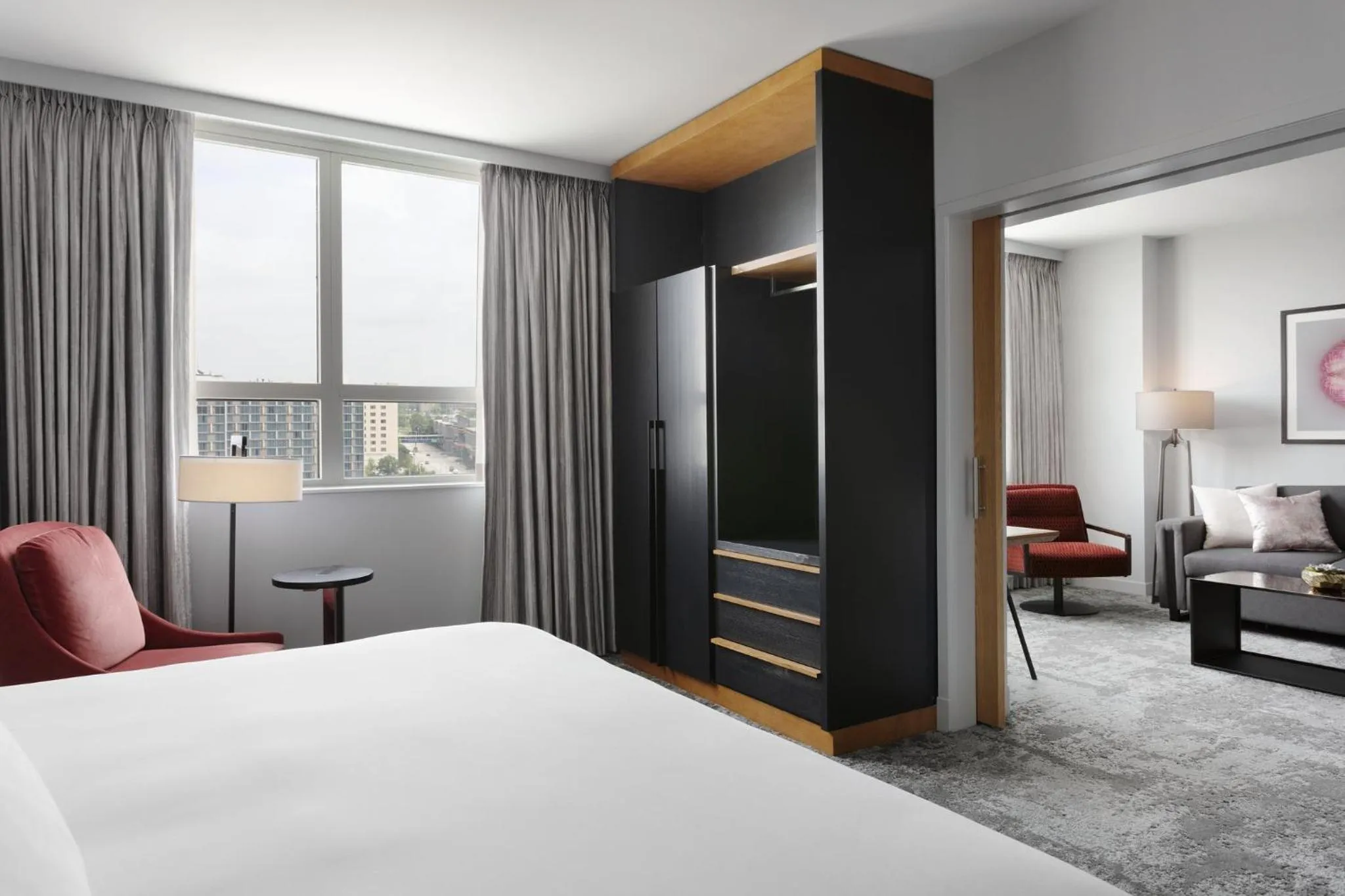 Bedroom, Bed in Loews Chicago O'Hare Hotel