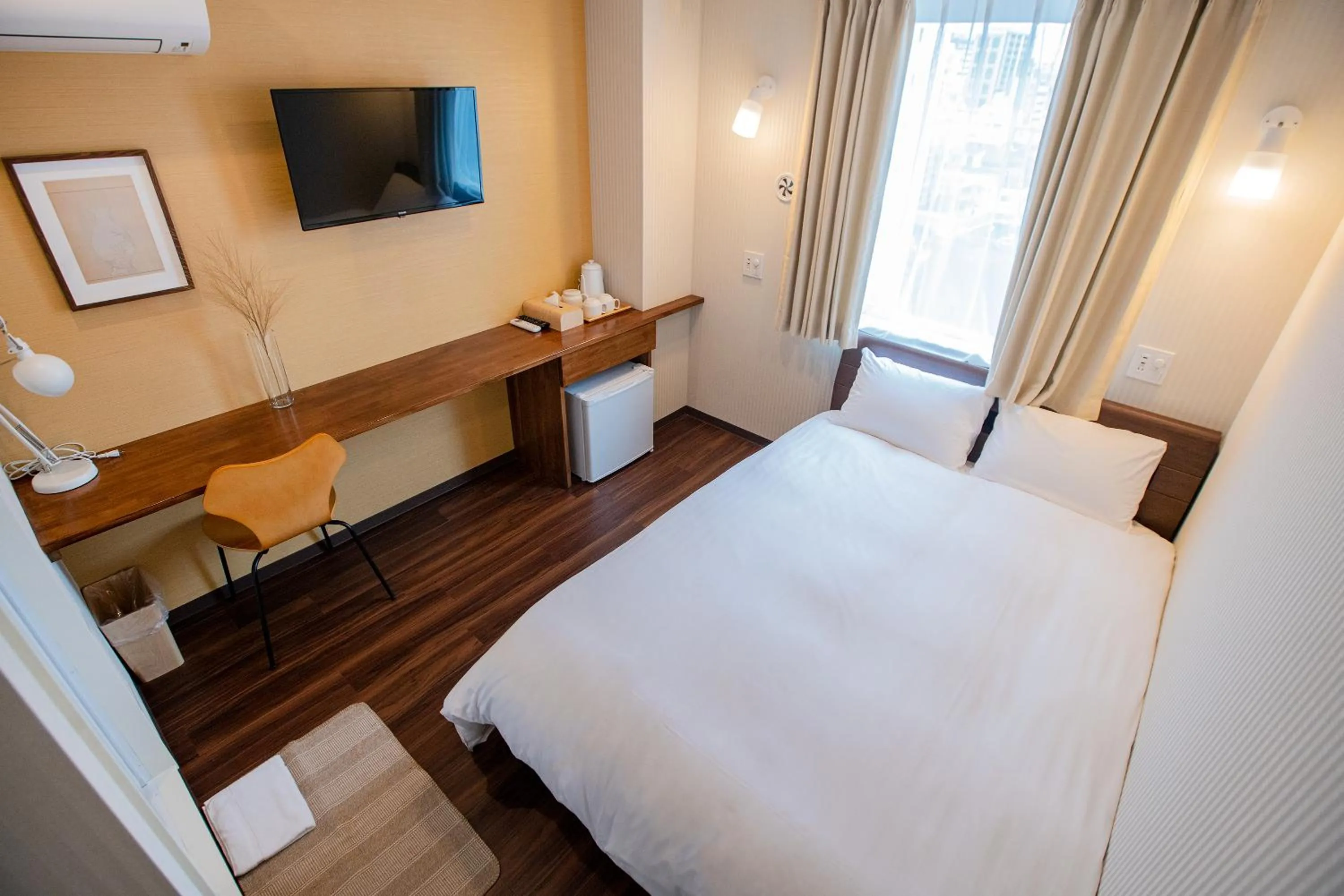 Photo of the whole room, Bed in ELE Hotel 東上野