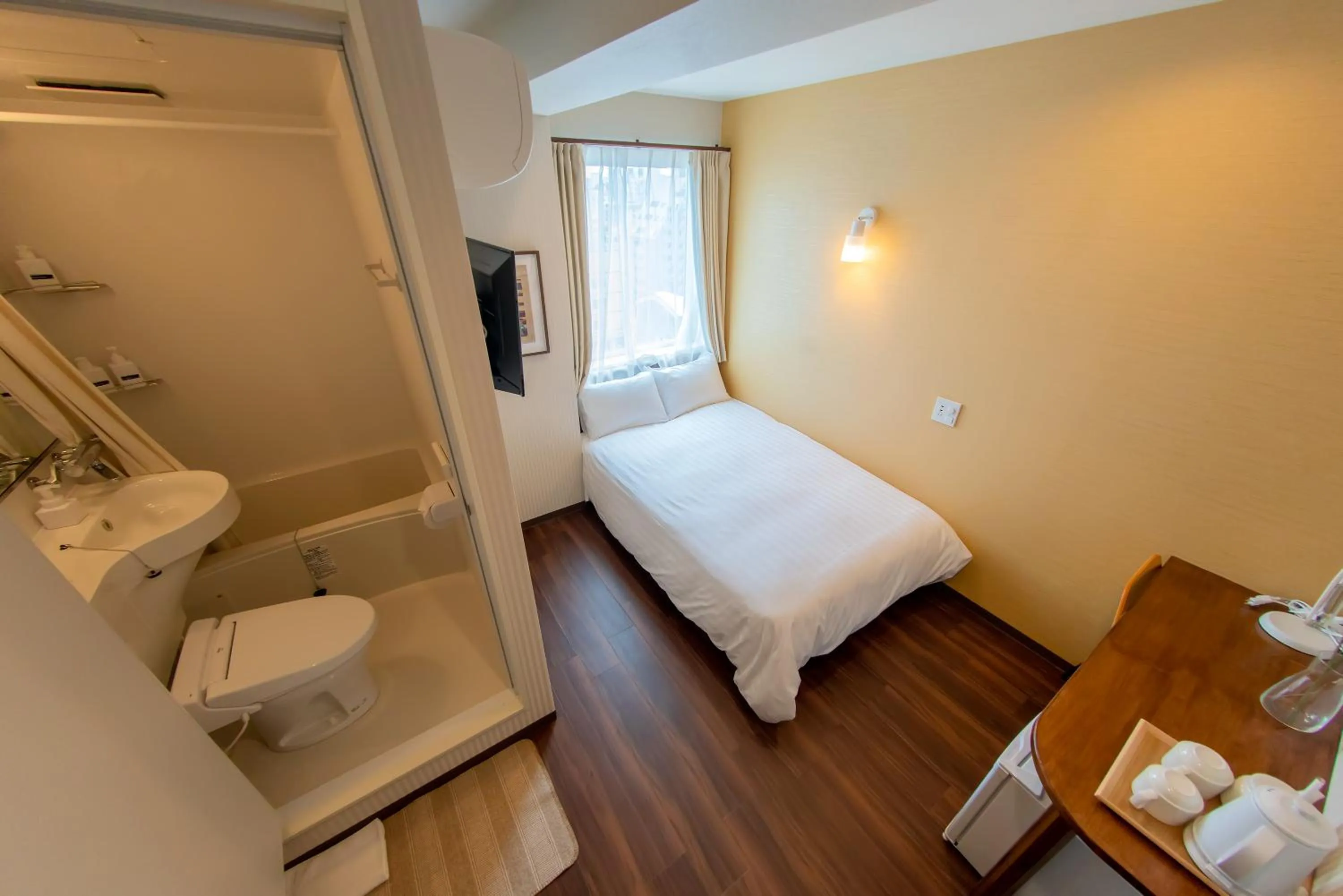 Photo of the whole room, Bed in ELE Hotel 東上野