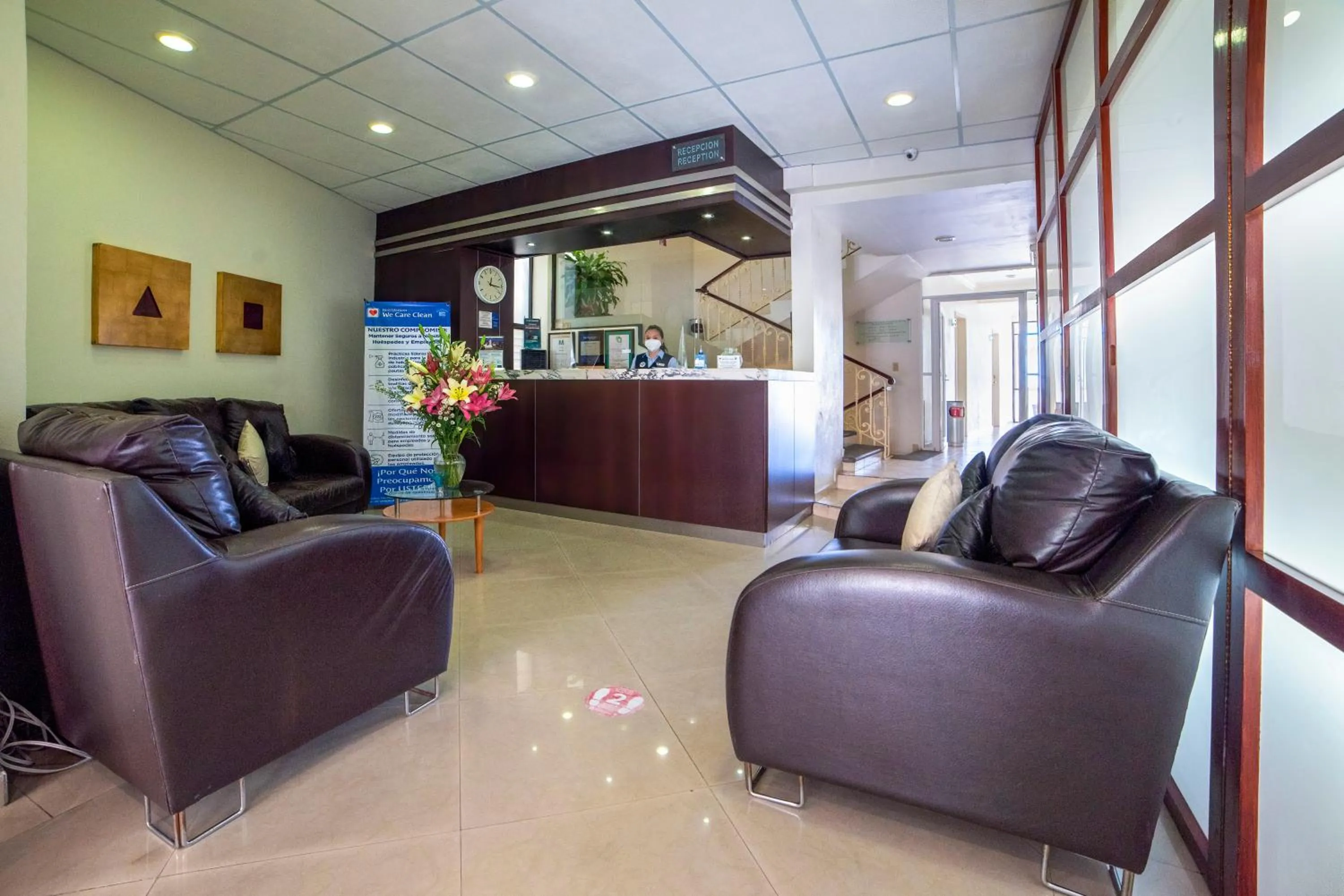 Lobby or reception in Best Western Taxco