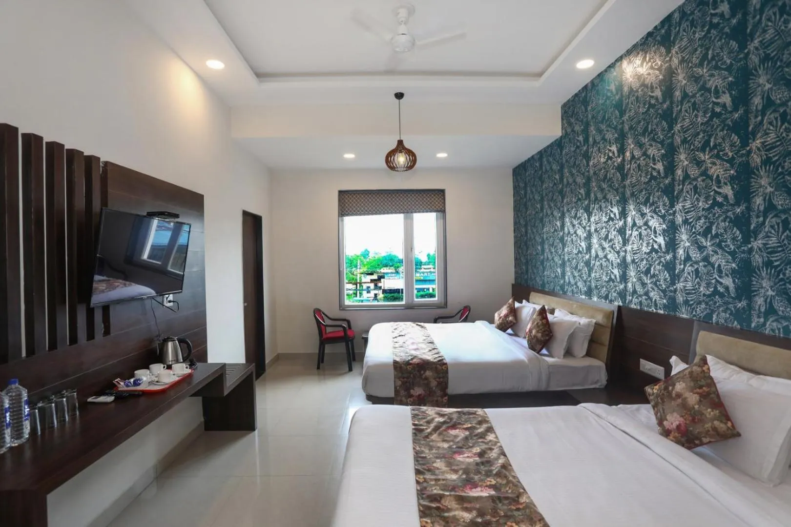 Garden view, Bed in Hotel Bhairav Bagh with Swimming Pool