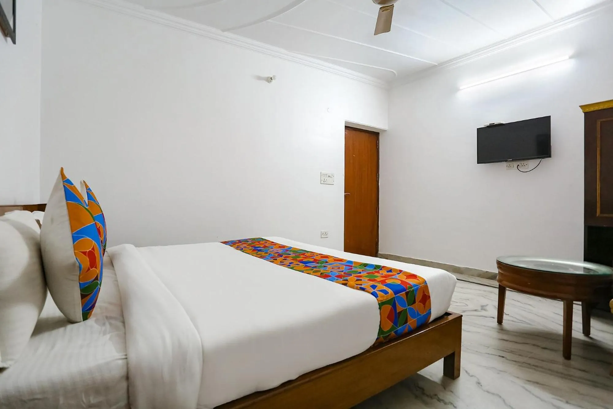 Bed in FabHotel Premium Rooms - Nr Yashobhoomi Convention Centre