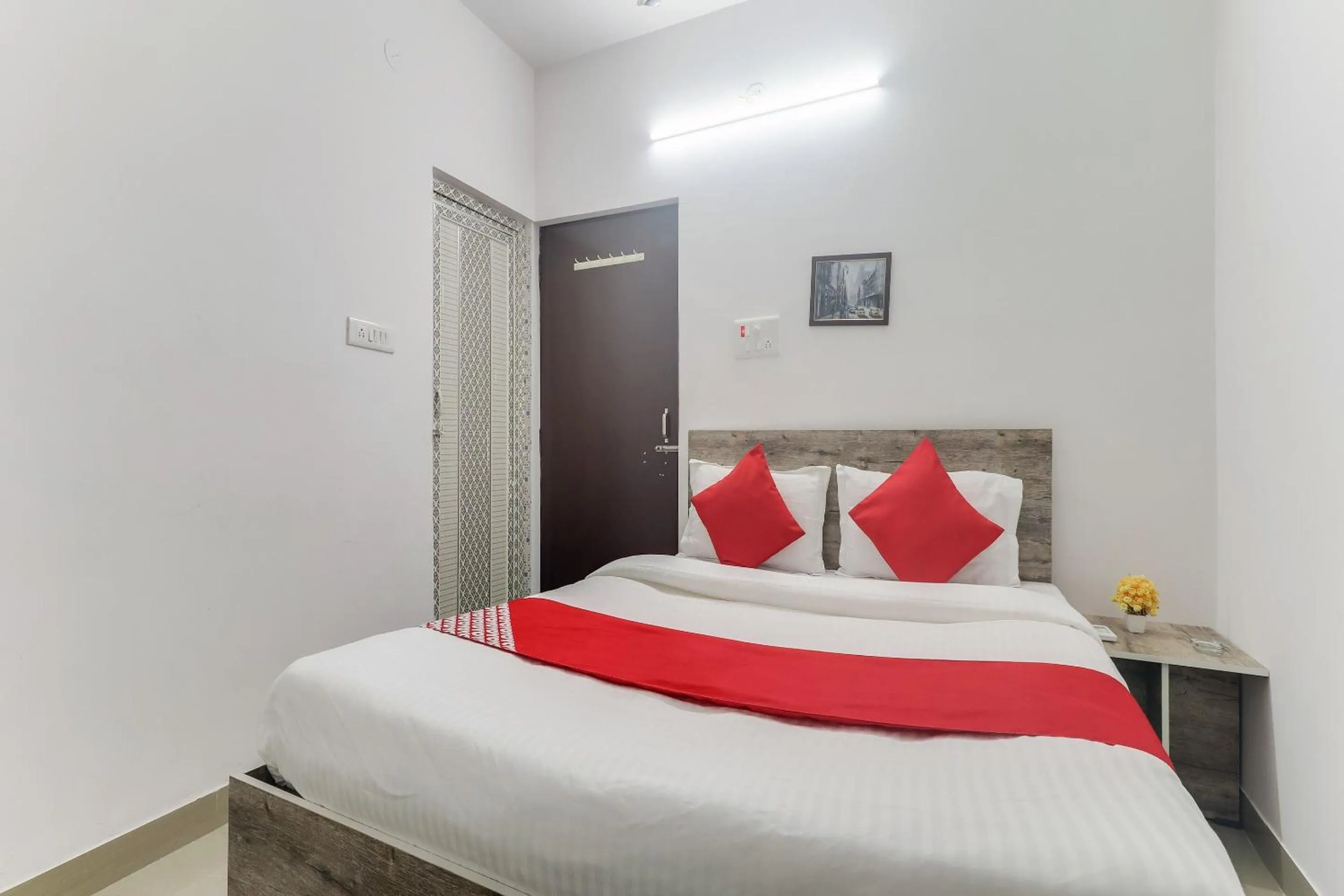 Bedroom in Super Hotel O The Radium Inn