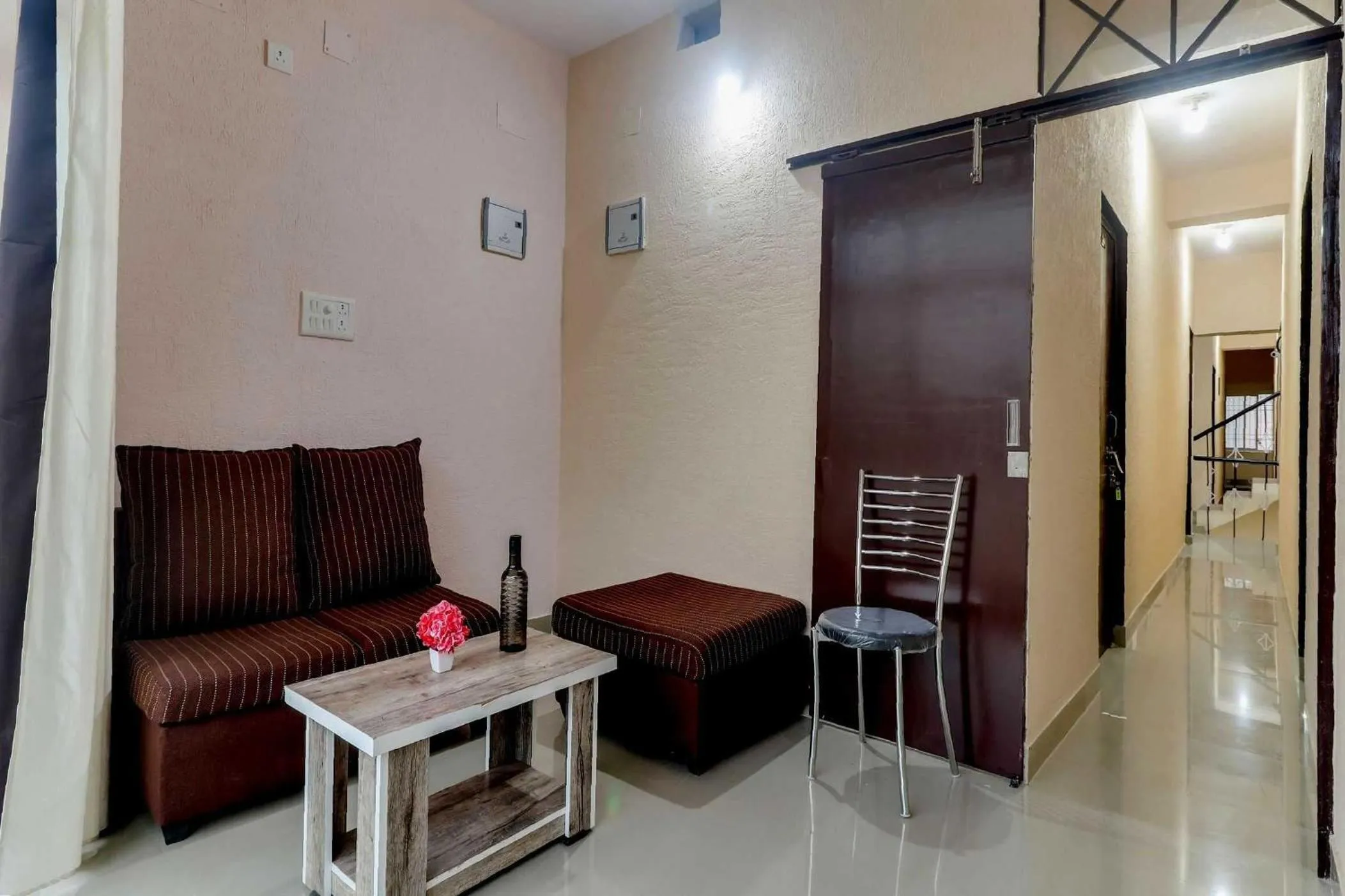 Lobby or reception in Super Hotel O The Radium Inn