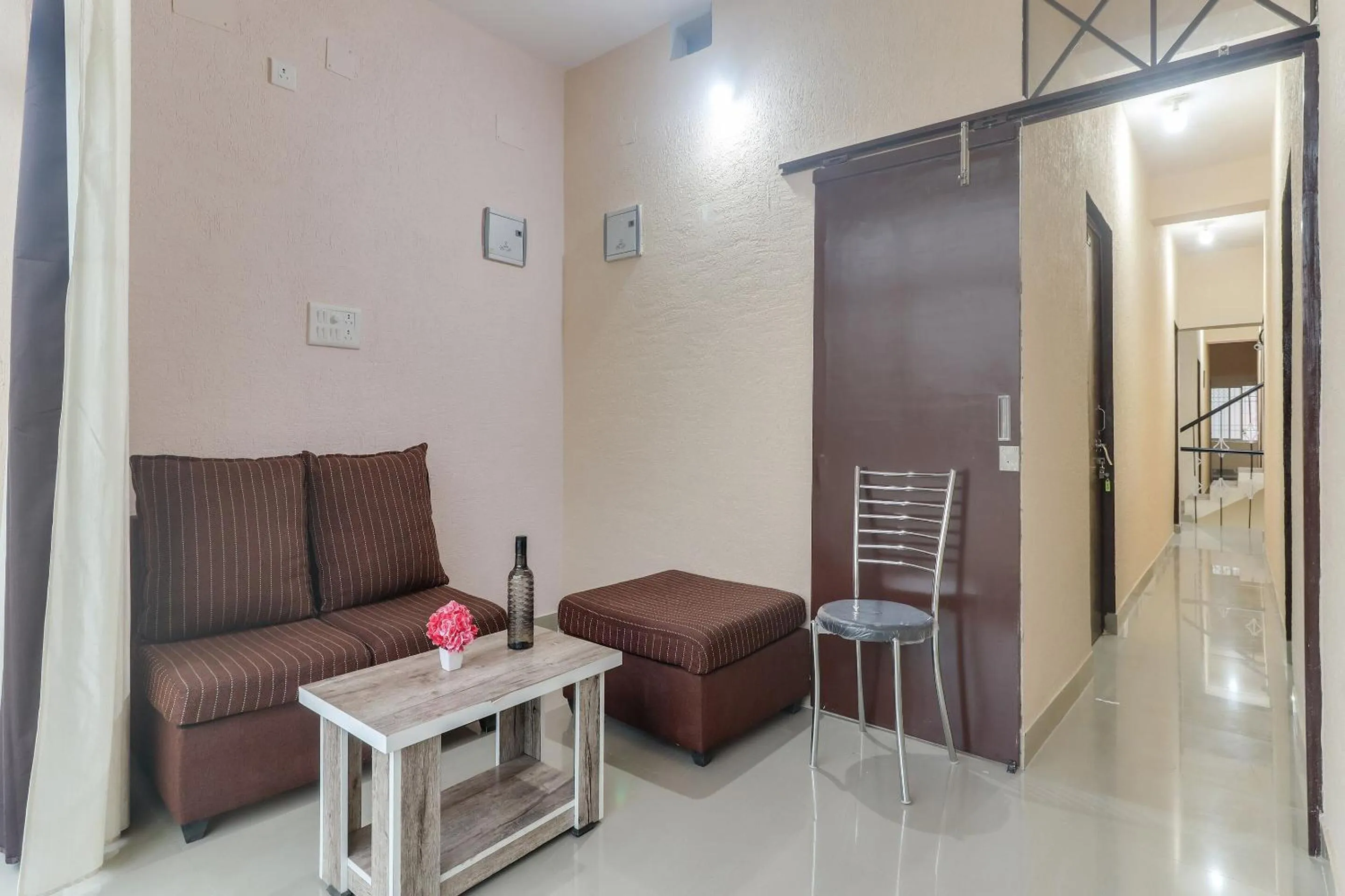 Lobby or reception in Super Hotel O The Radium Inn