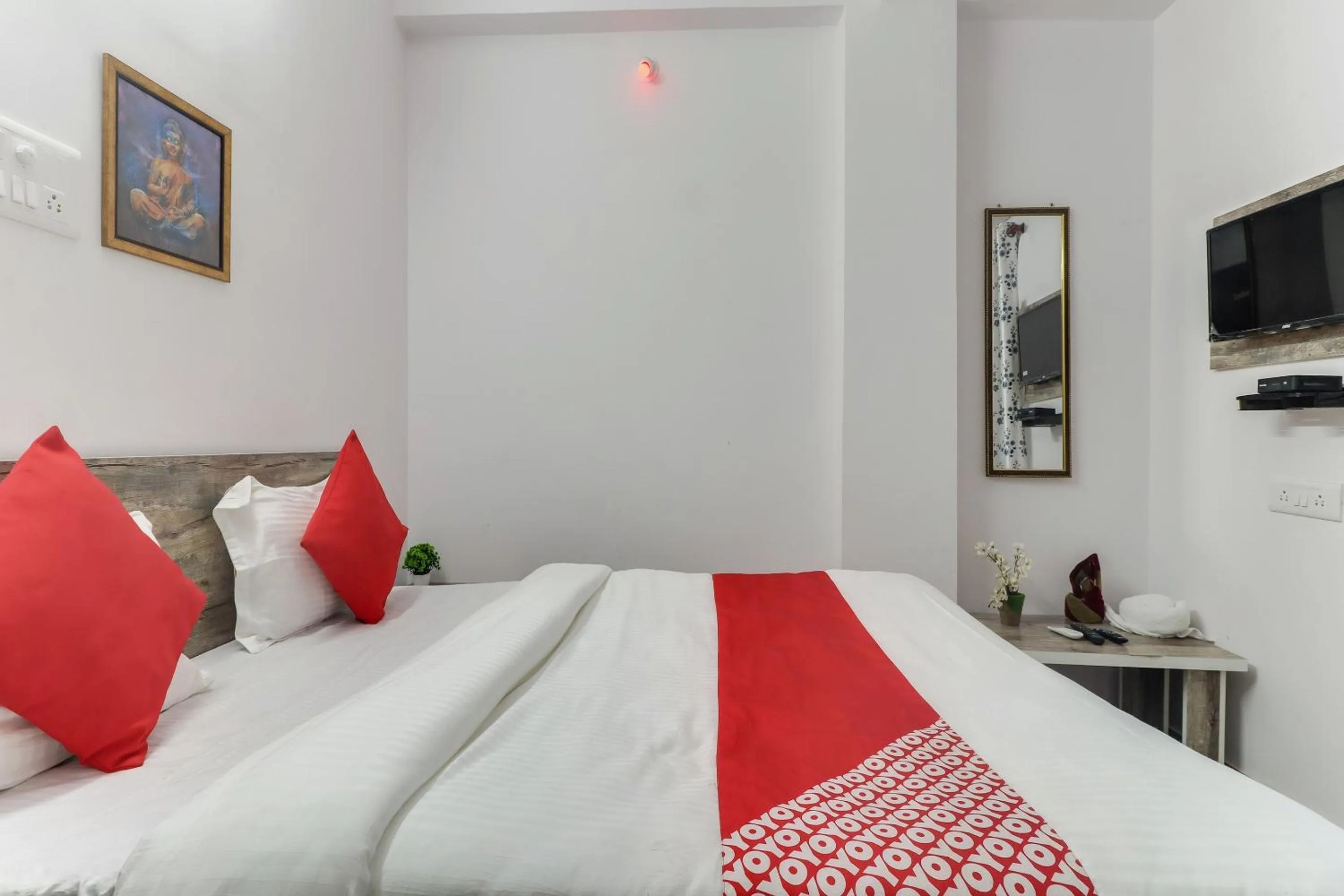 Bedroom in Super Hotel O The Radium Inn