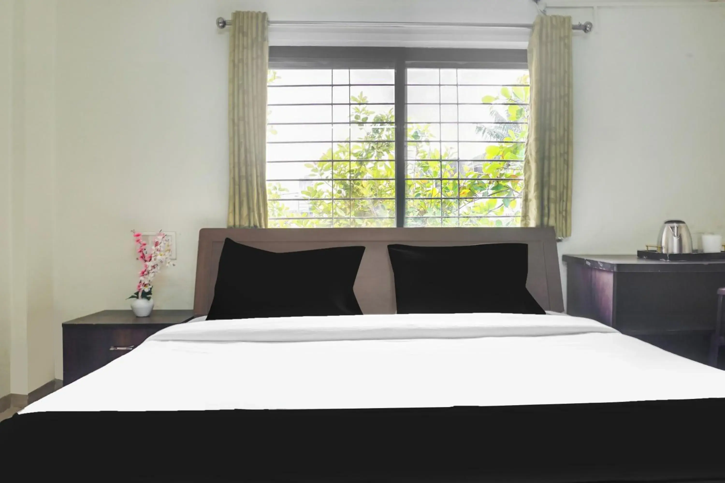 Bedroom, Bed in Super Collection O Aundh formerly MV Galaxy Bedroom, Bed in Super Collection O Aundh formerly MV Galaxy