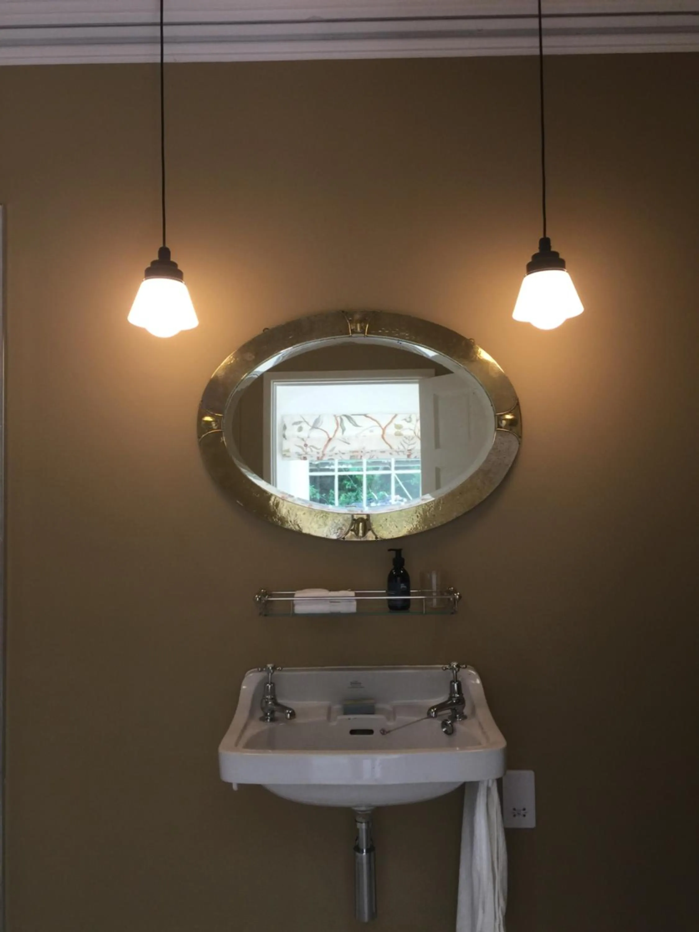 Shower in Noyadd Trefawr