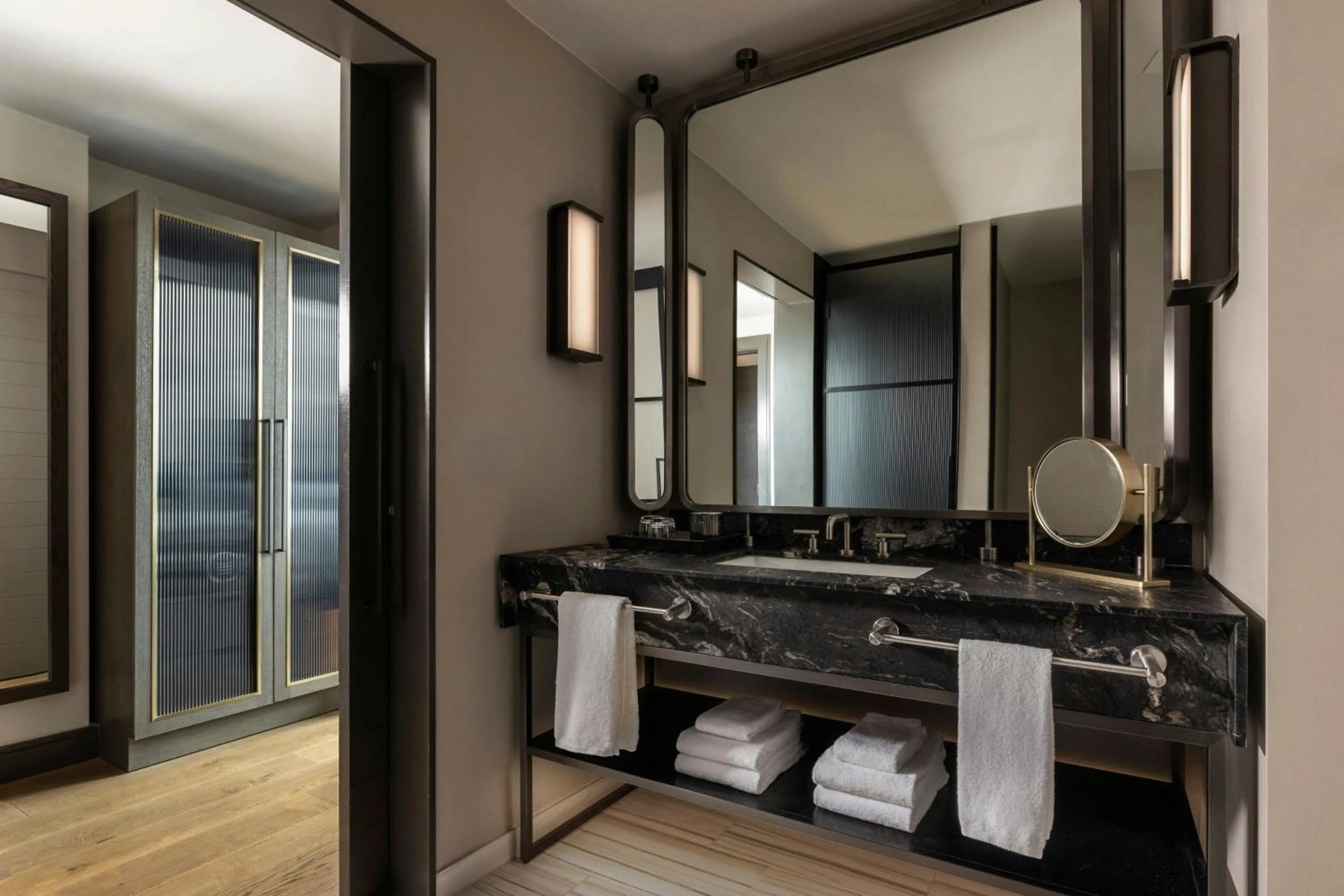 Bathroom in The Tess, Autograph Collection