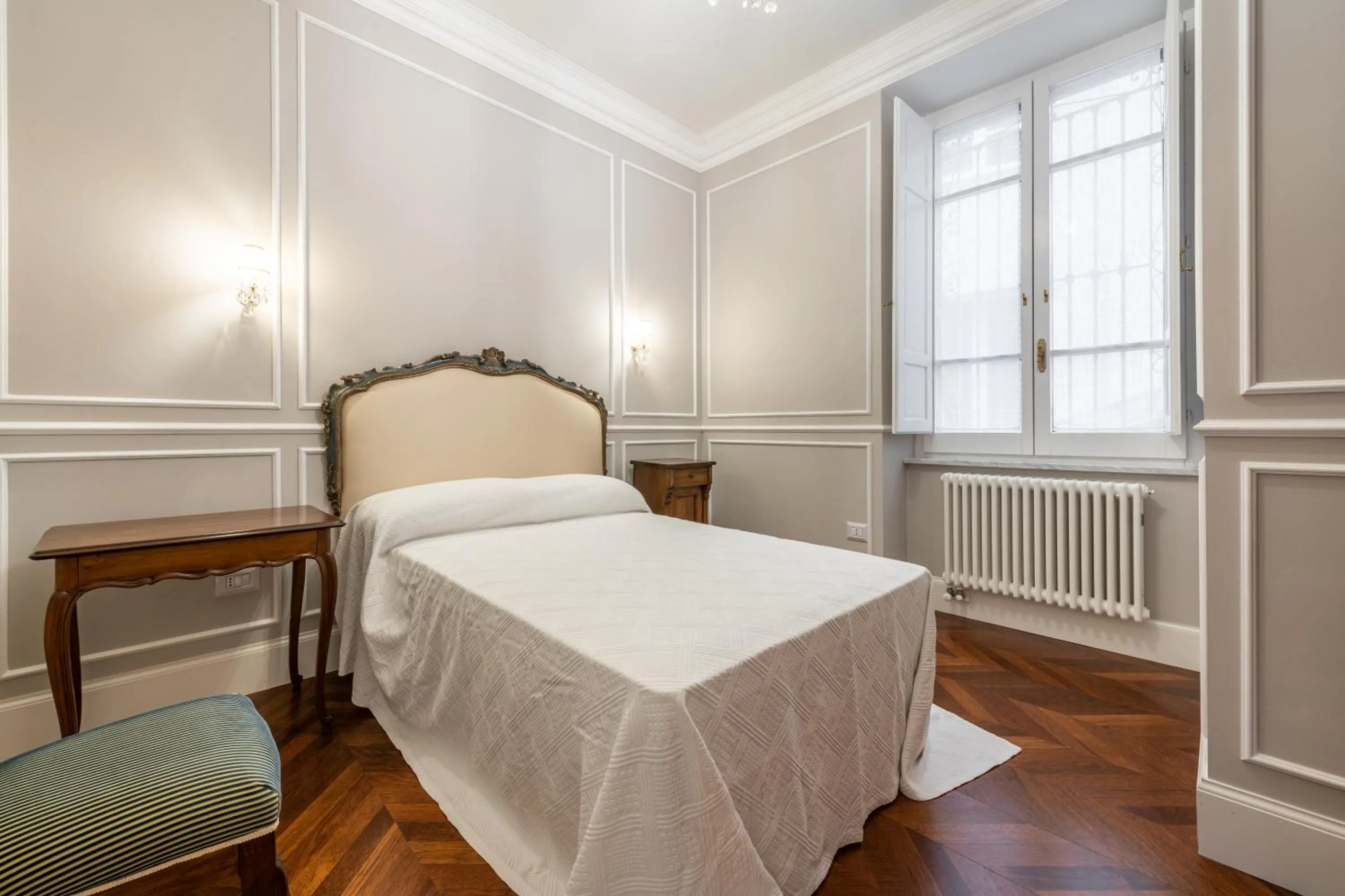 Bed in Regina Elena - Antica Dimora, Bastione S. Remy