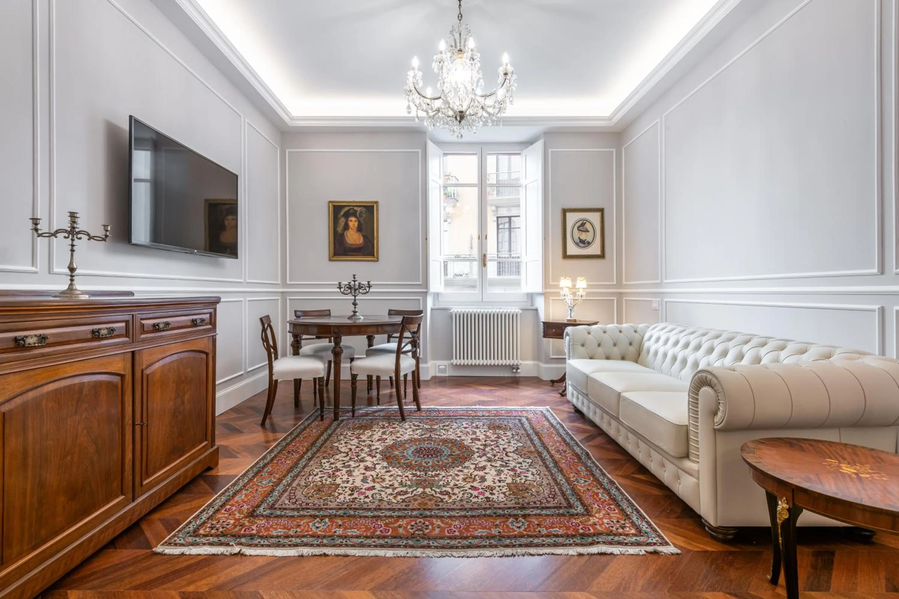 Communal lounge/ TV room in Regina Elena - Antica Dimora, Bastione S. Remy