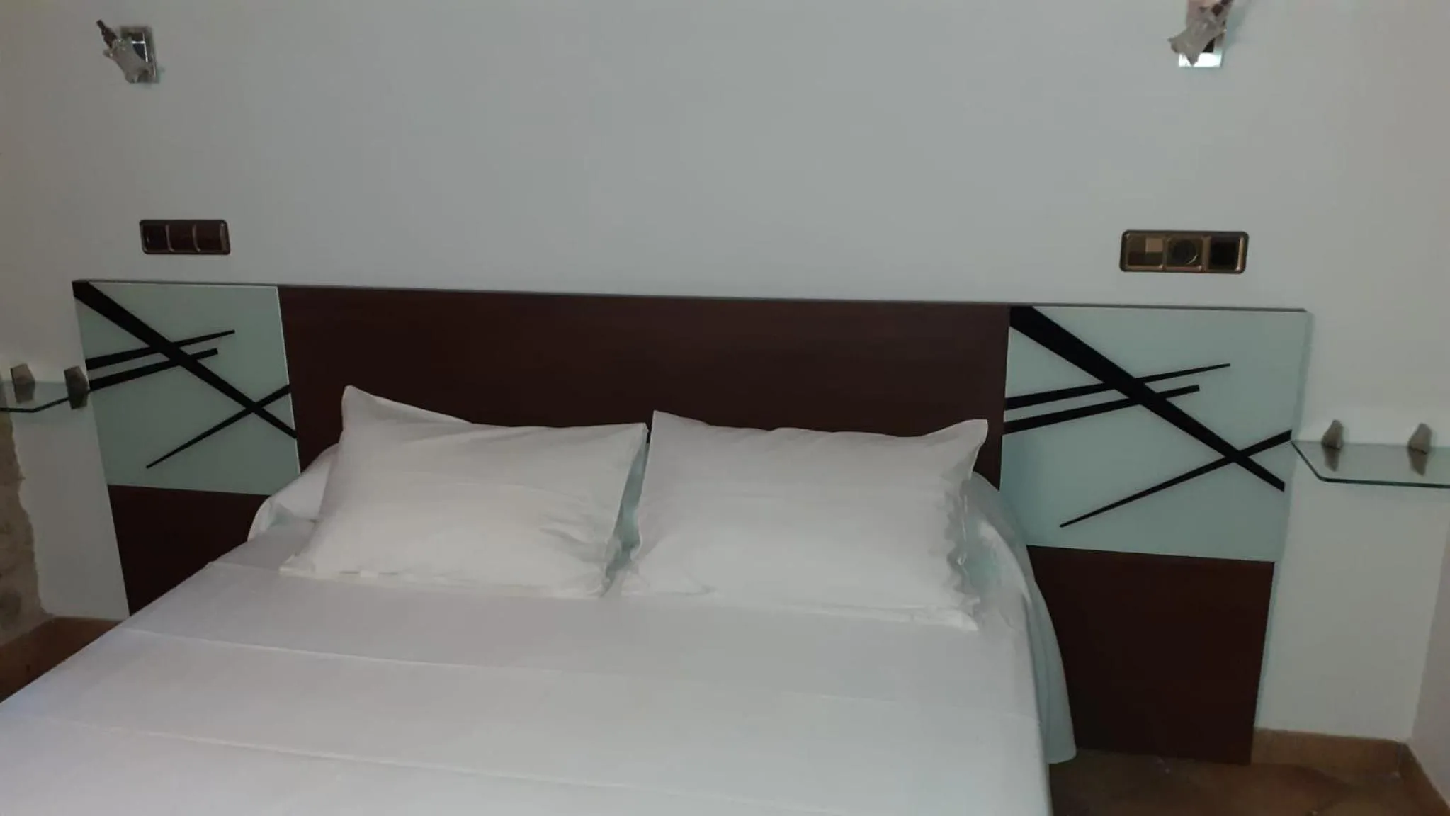 HOTEL EL CASTELL