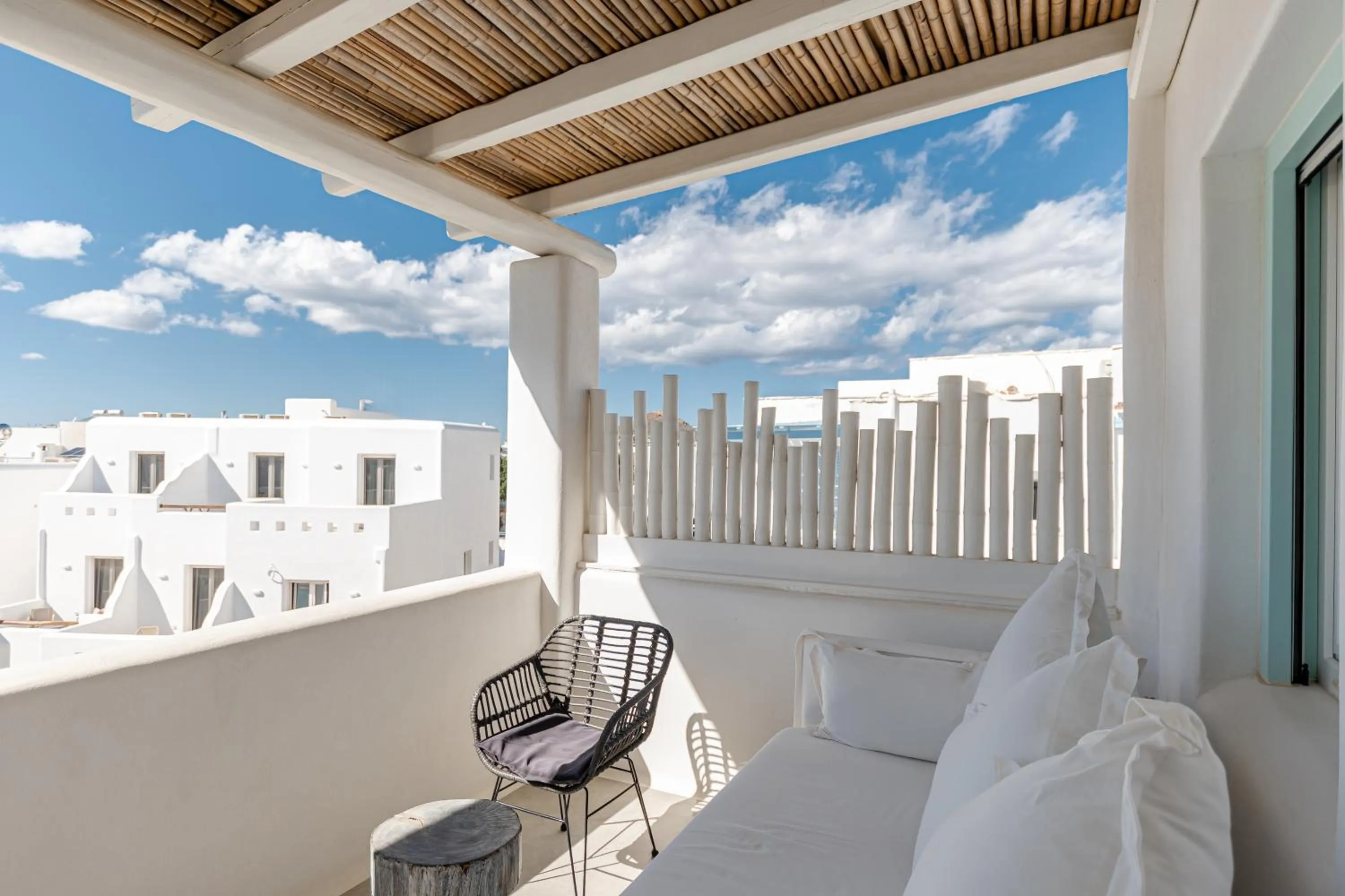 Property building in Majo Suites Hotel