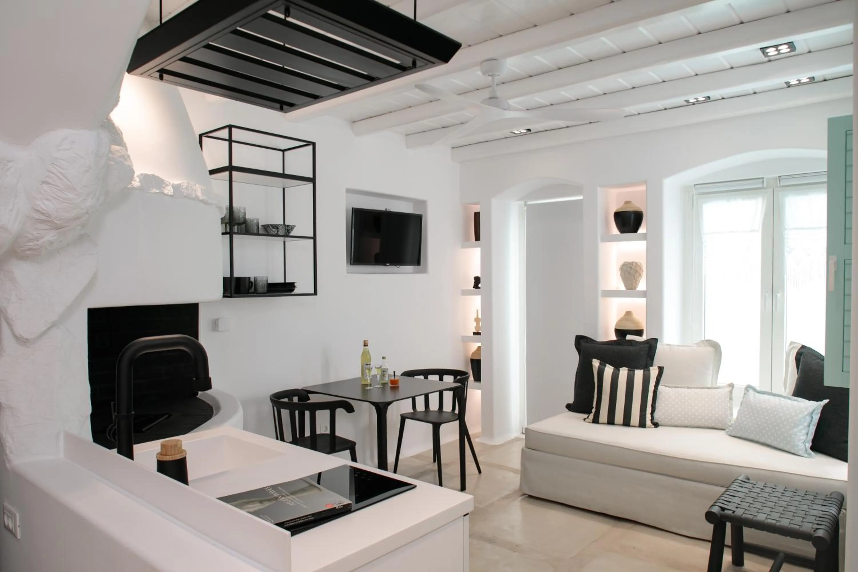 Patio in Majo Suites Hotel