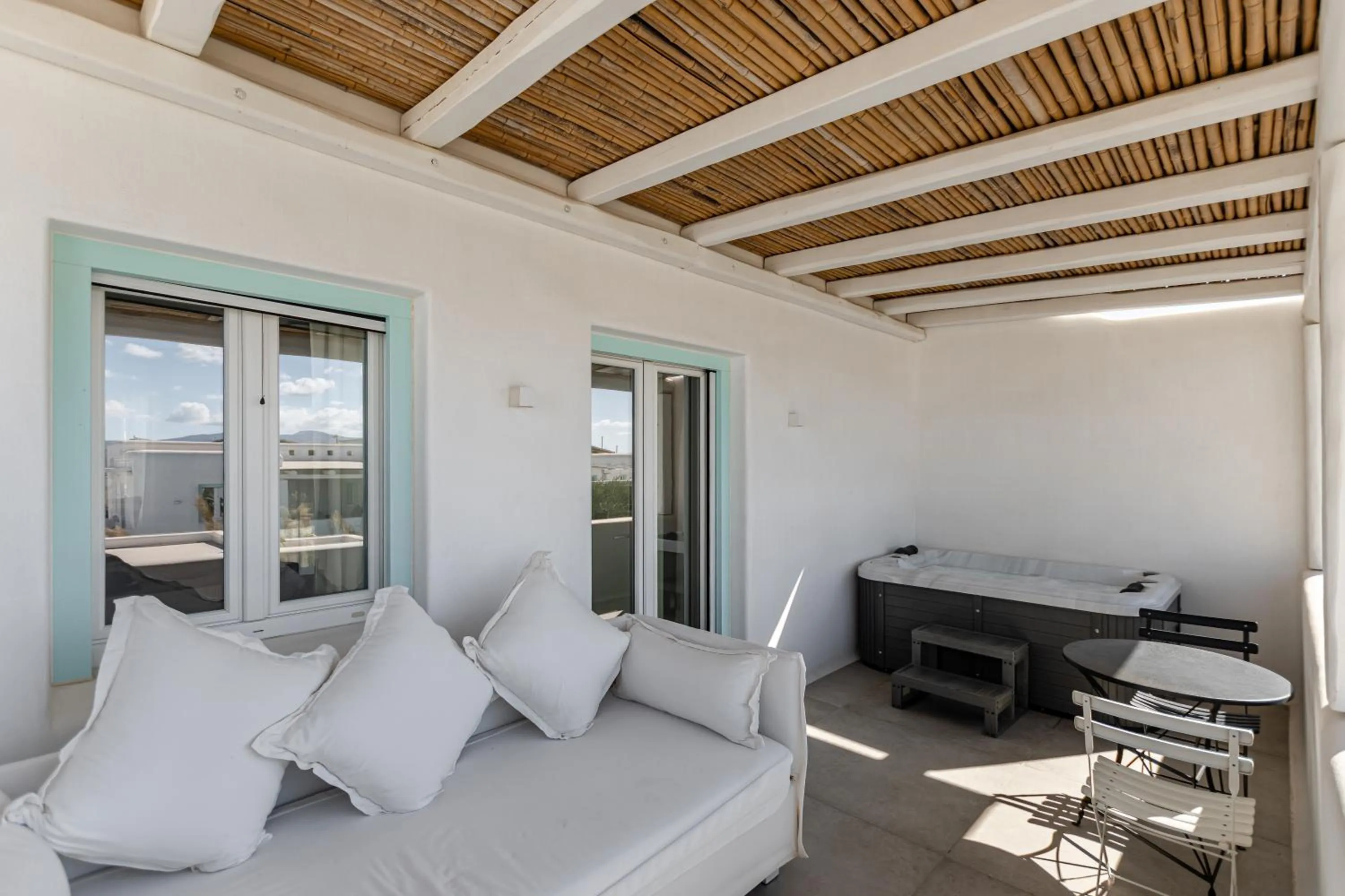 Property building in Majo Suites Hotel