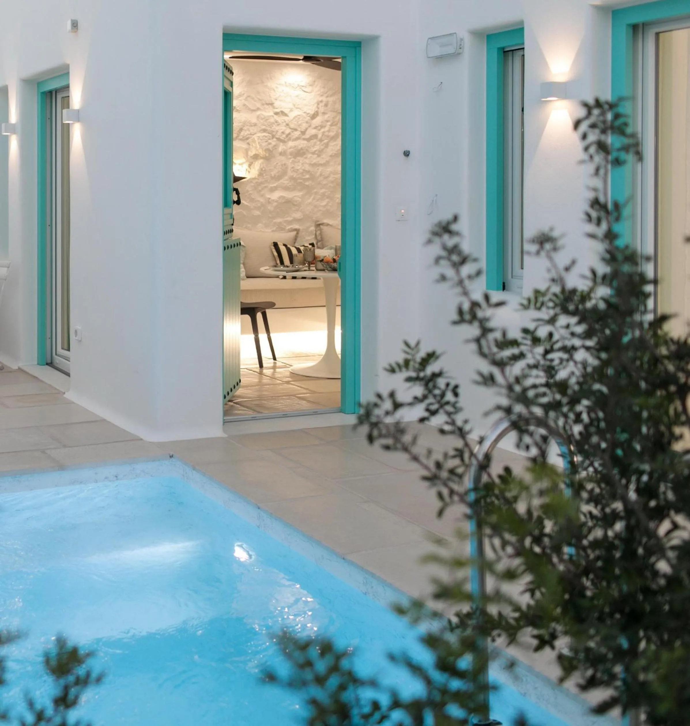 Patio in Majo Suites Hotel