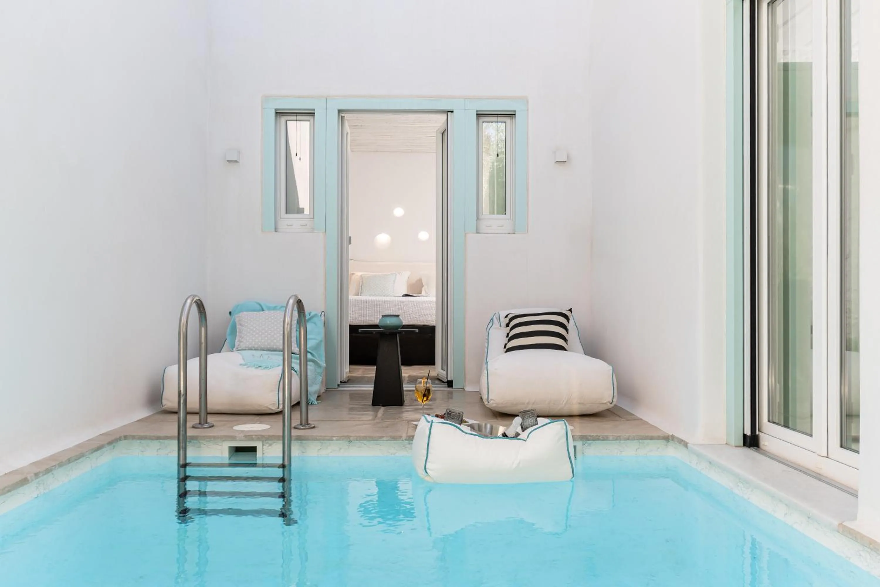 Property building in Majo Suites Hotel